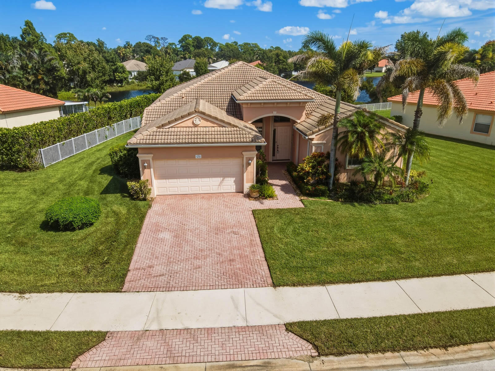 En Venta 1251 SE Illusion Isle Way, Stuart, FL 34997, Stuart, FL 34997