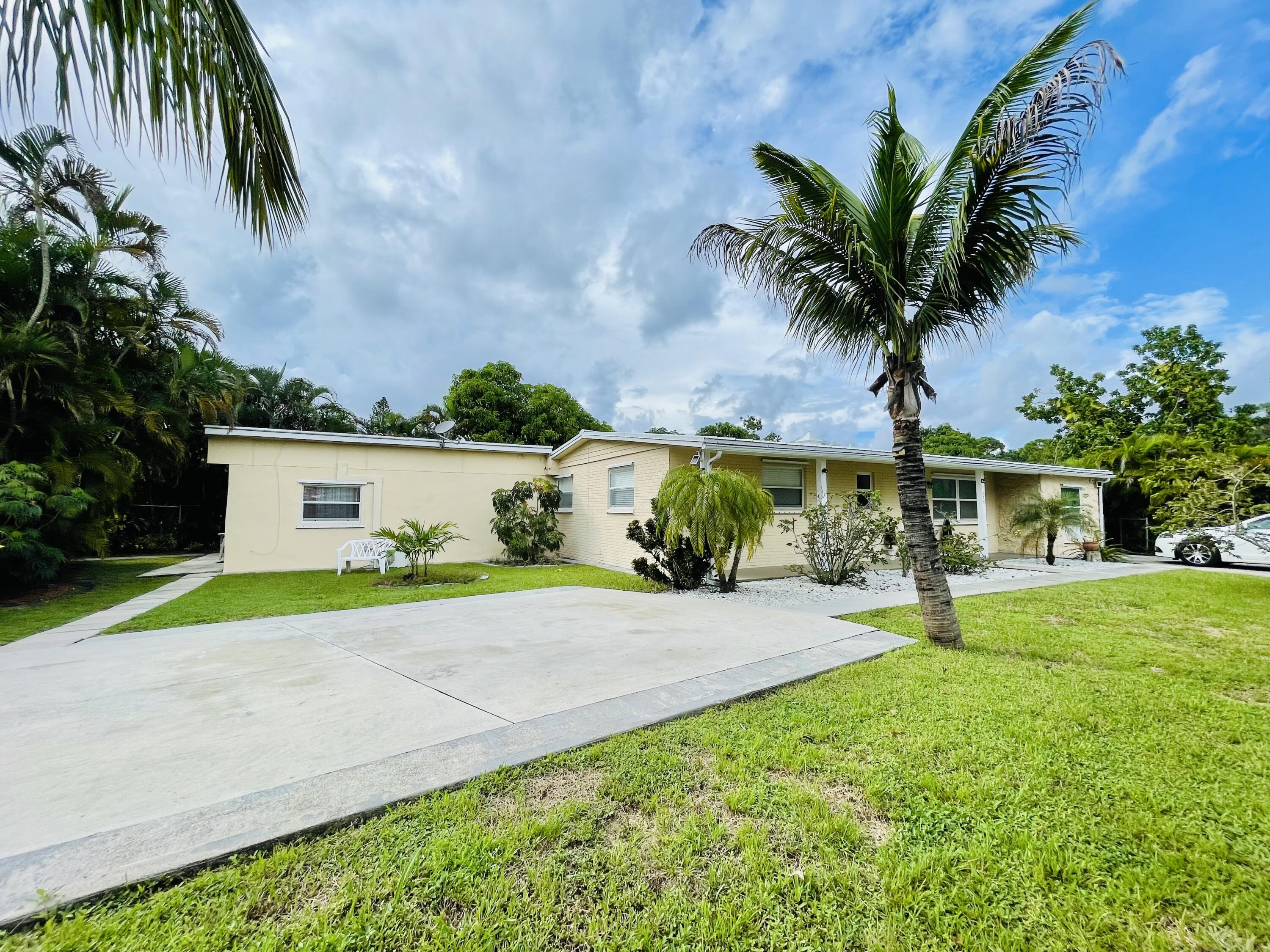 En Renta 279 HACH Lane #1, Royal Palm Estates, FL 33415, Royal Palm Estates, FL 33415
