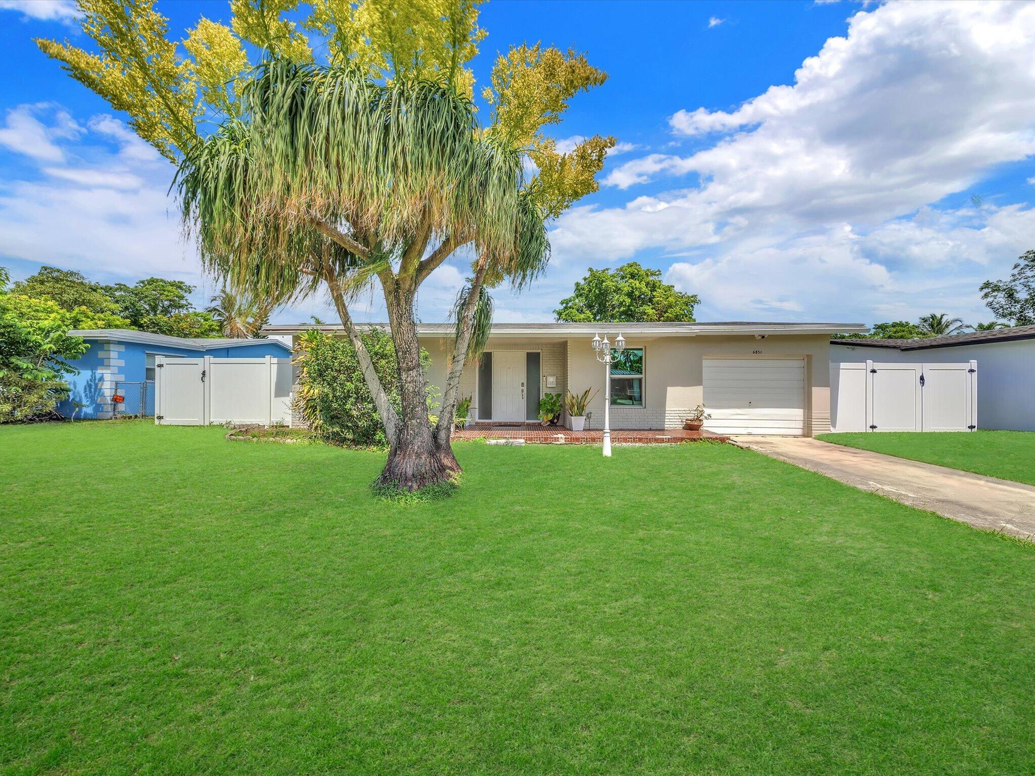 En Venta 6851 SW 7th Place, North Lauderdale, FL 33068, North Lauderdale, FL 33068