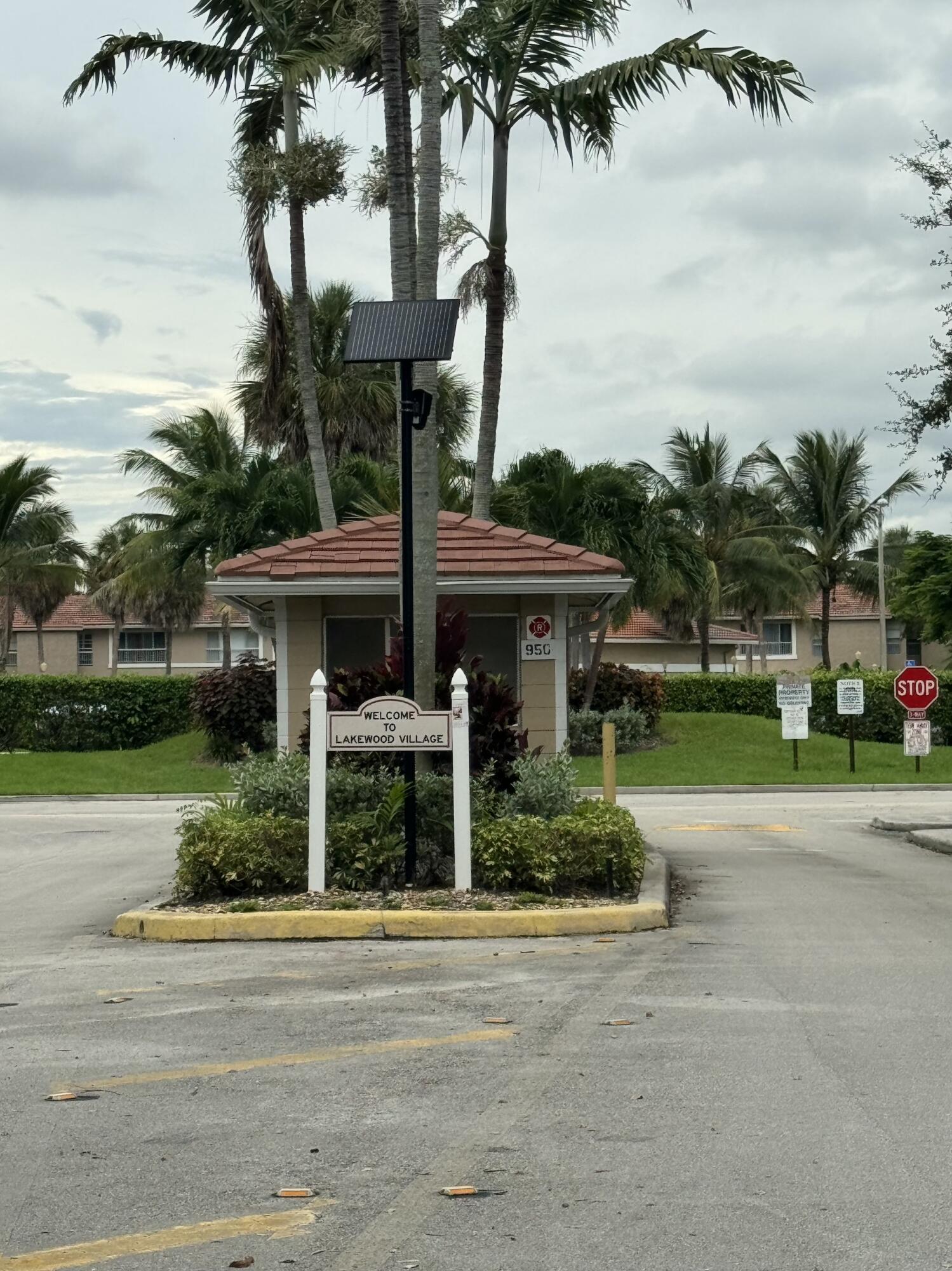 En Renta 819 TWIN LAKES Drive 31-C, Coral Springs, FL 33071, Coral Springs, FL 33071