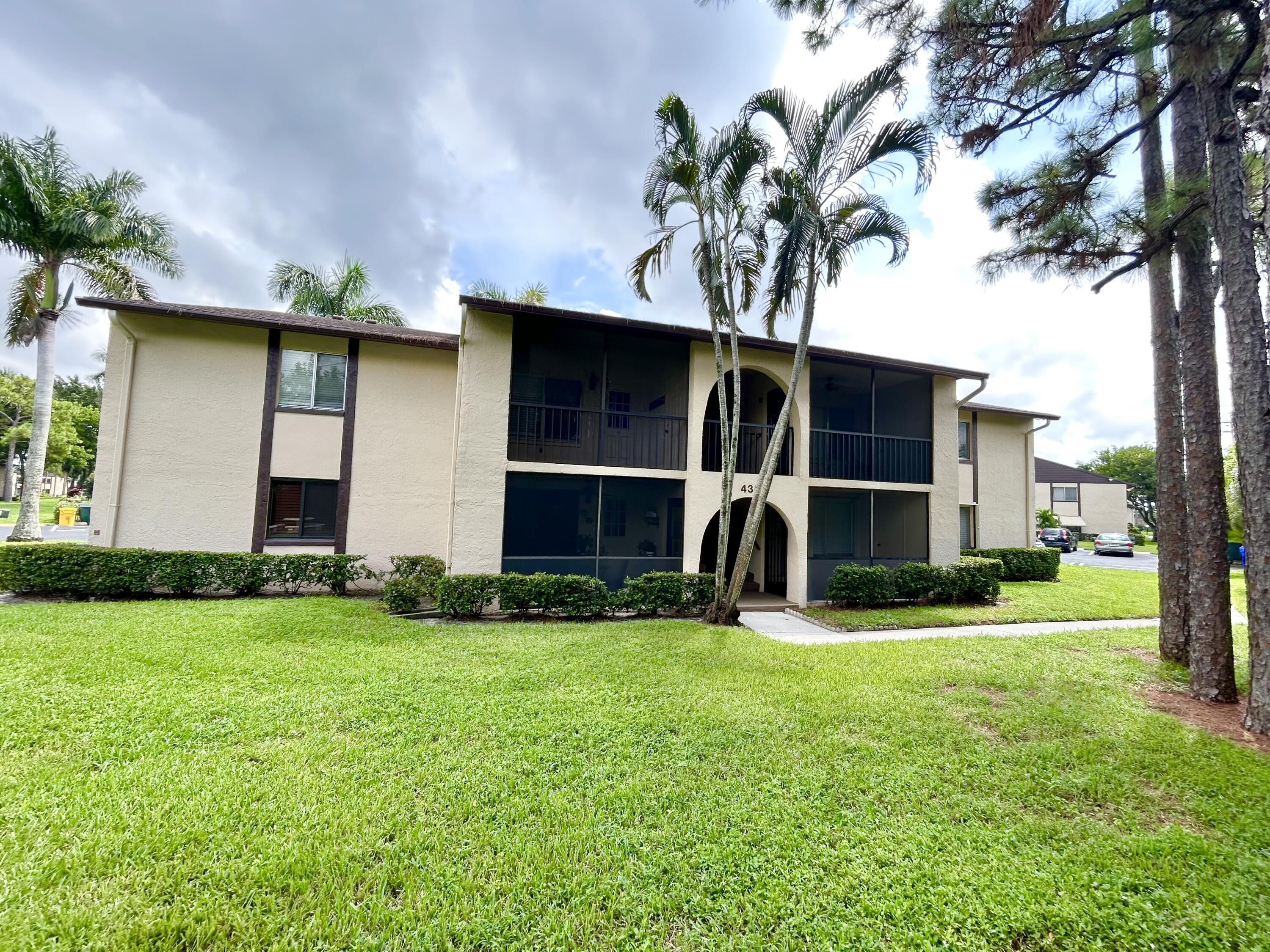 En Venta 435 Pine Glen Lane B-2, Greenacres, FL 33463, Greenacres, FL 33463