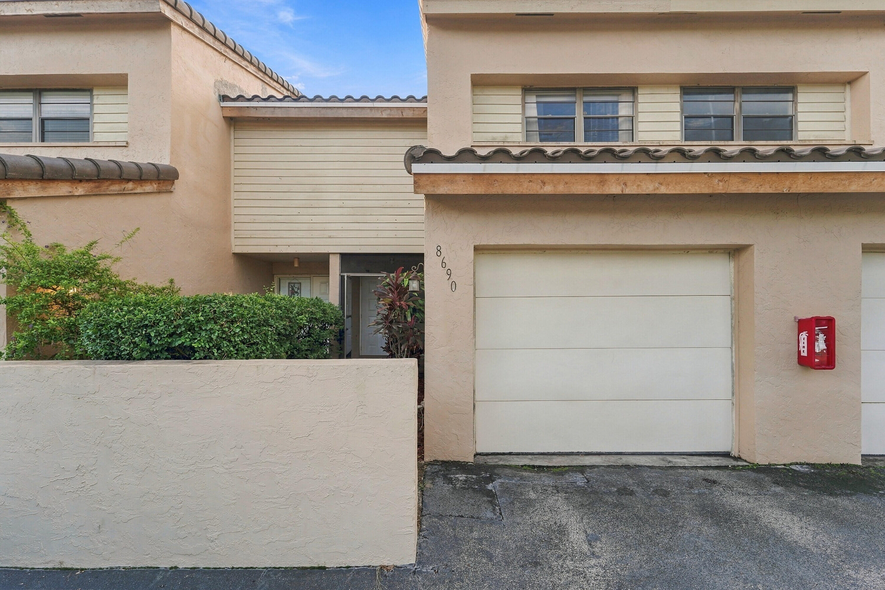 En Renta 8690 NW 40th Street, Coral Springs, FL 33065, Coral Springs, FL 33065