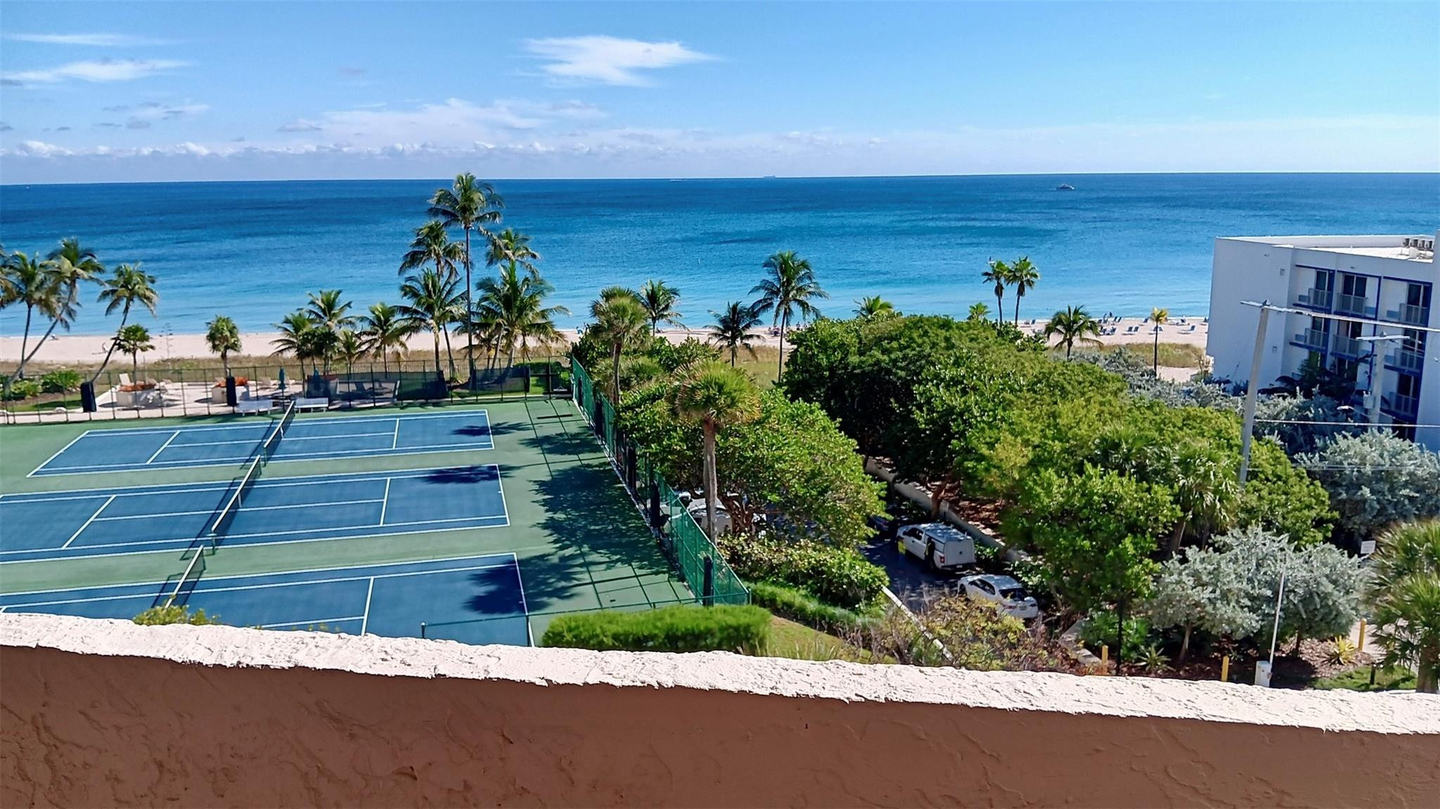 En Venta 4900 N Ocean Boulevard 819, Lauderdale-By-The-Sea, FL 33308, Lauderdale-By-The-Sea, FL 33308