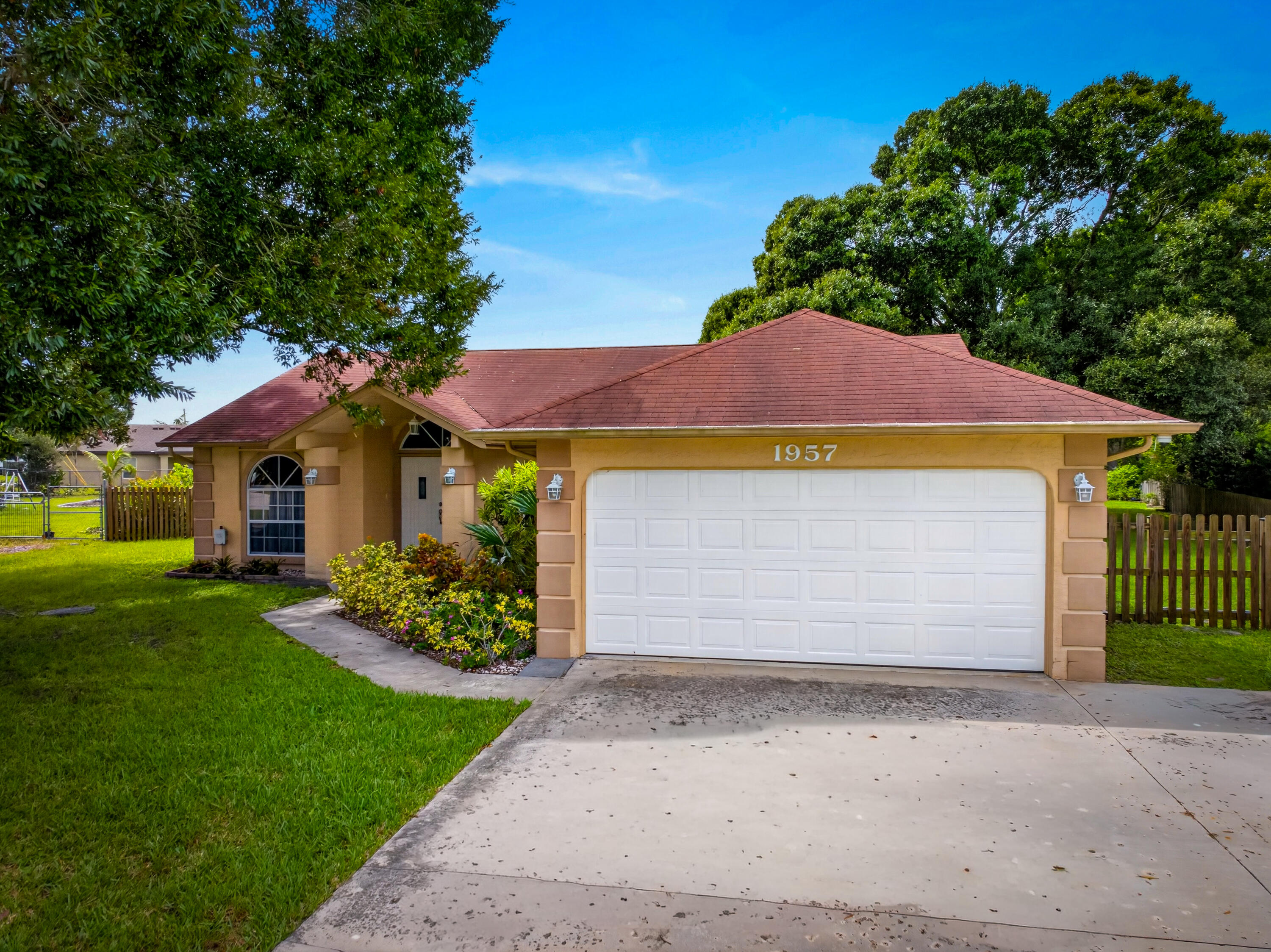 En Venta 1957 SE DRANSON Circle, Port St. Lucie, FL 34952, Port St. Lucie, FL 34952