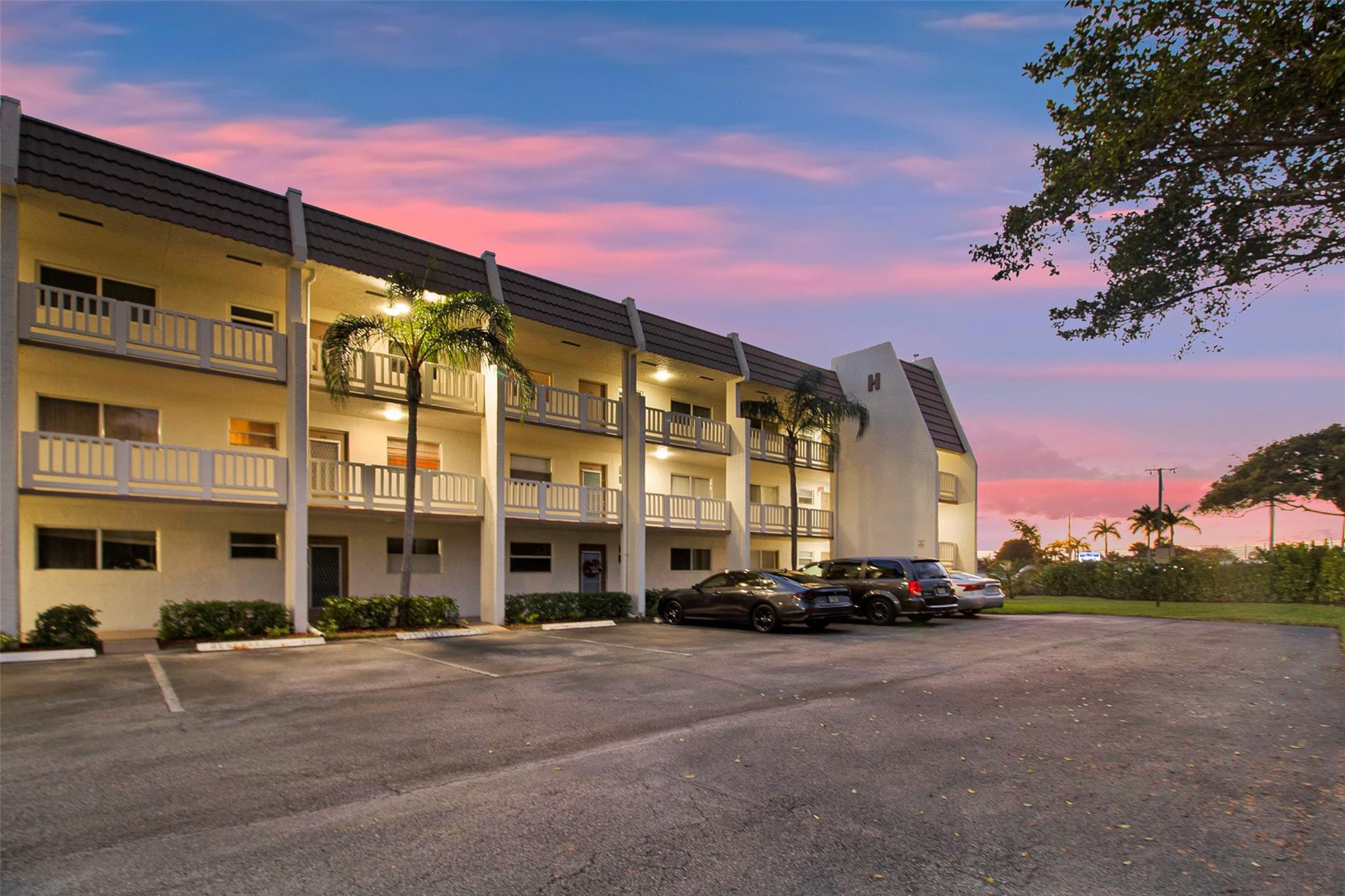 En Renta 6890 Royal Palm Boulevard 312H, Margate, FL 33063, Margate, FL 33063