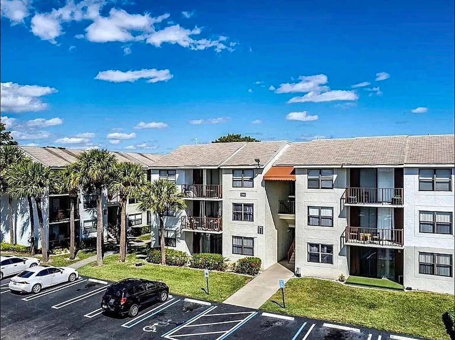 En Renta 752 EXECUTIVE CENTER Drive 112, West Palm Beach, FL 33401, West Palm Beach, FL 33401