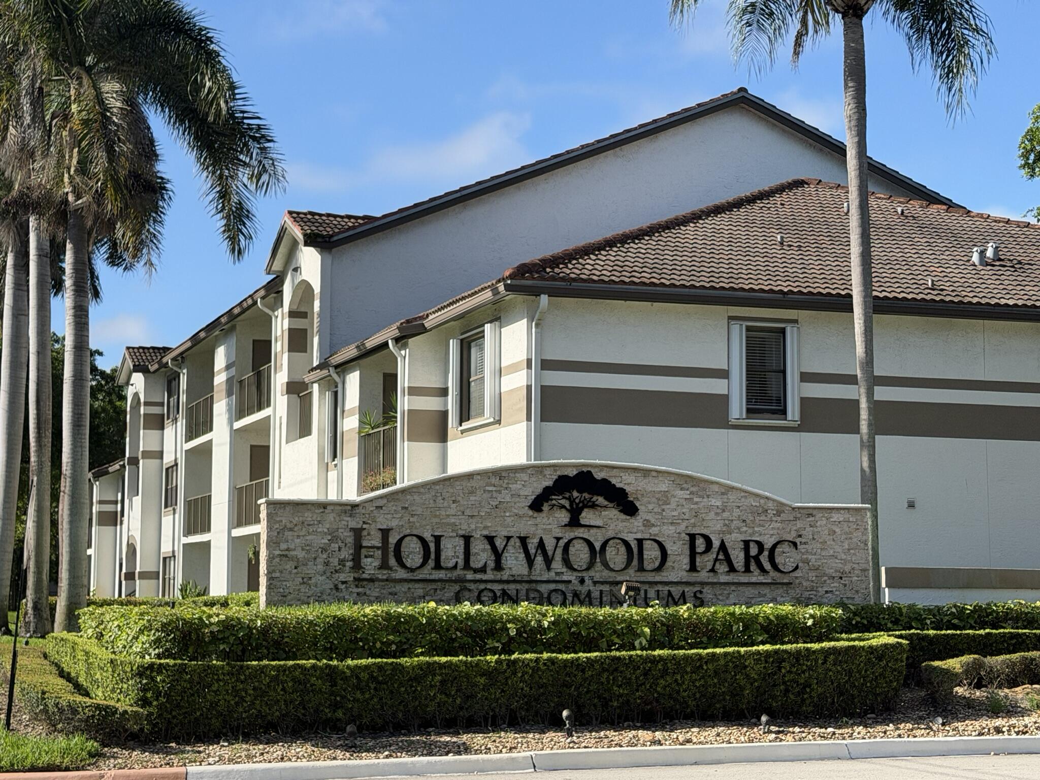 Foto de propiedad en 520 S Park Road 22-12, Hollywood, FL 33021 Hollywood con MLS#