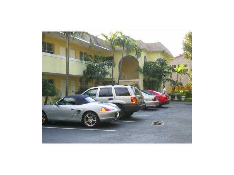 En Venta 3421 NE 15th Avenue 9, Oakland Park, FL 33334, Oakland Park, FL 33334