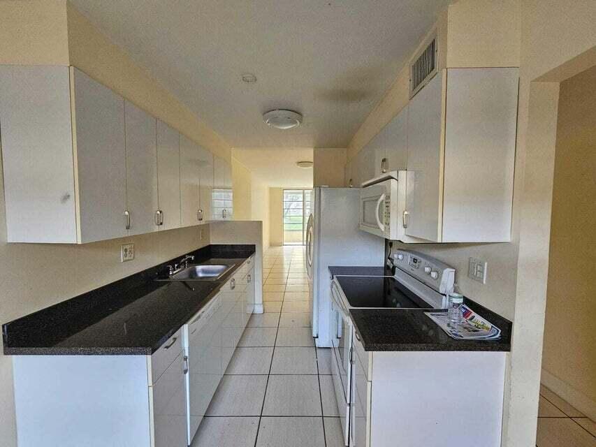 En Venta 3099 NW 48TH Avenue 155, Lauderdale Lakes, FL 33313, Lauderdale Lakes, FL 33313