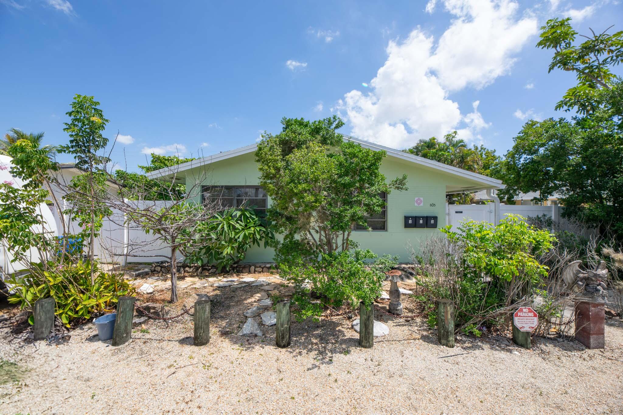 En Venta 805 NE 40TH Street 1-3, Oakland Park, FL 33334, Oakland Park, FL 33334