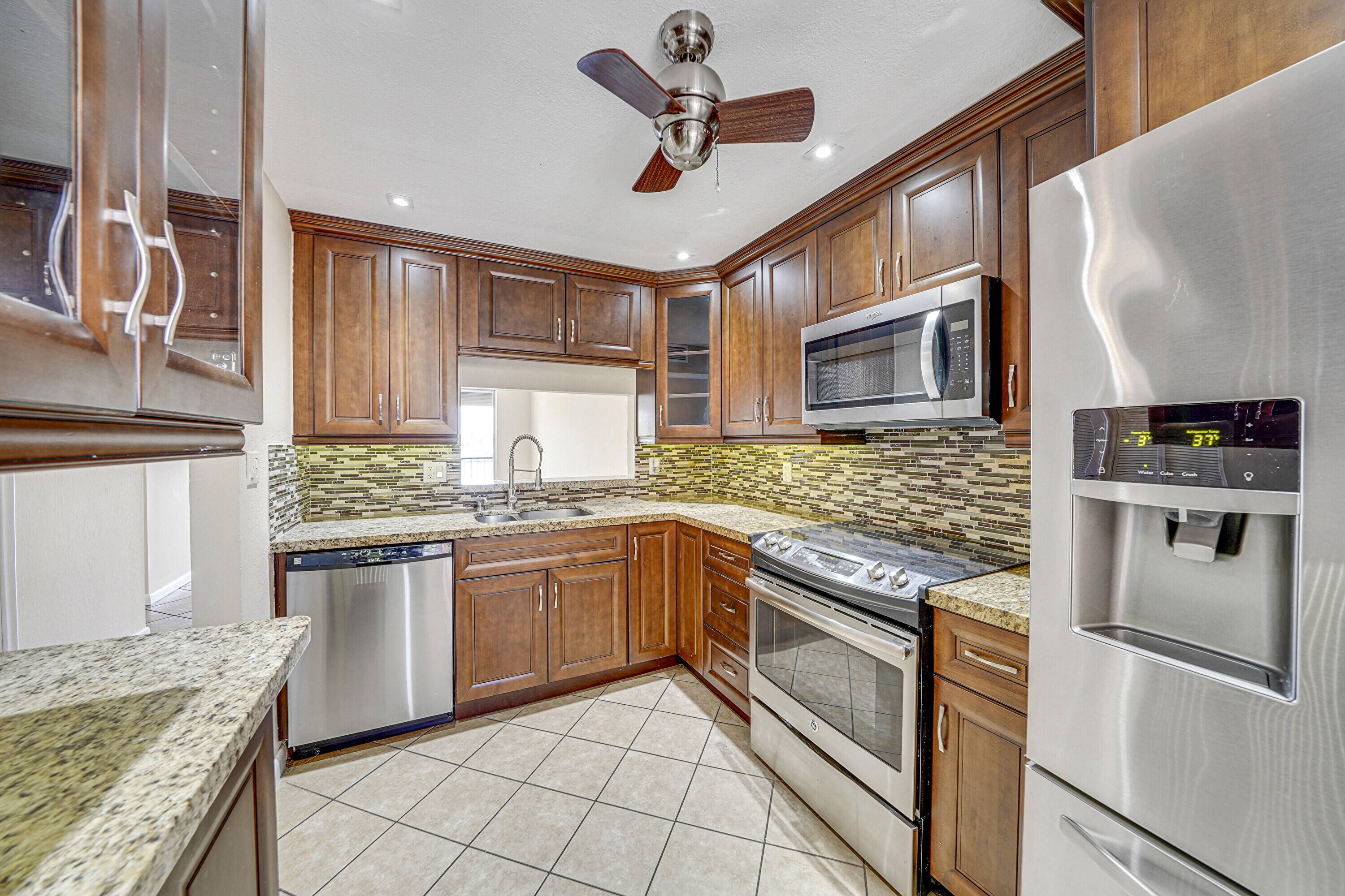 En Venta 777 S FEDERAL Highway 305O, Pompano Beach, FL 33062, Pompano Beach, FL 33062