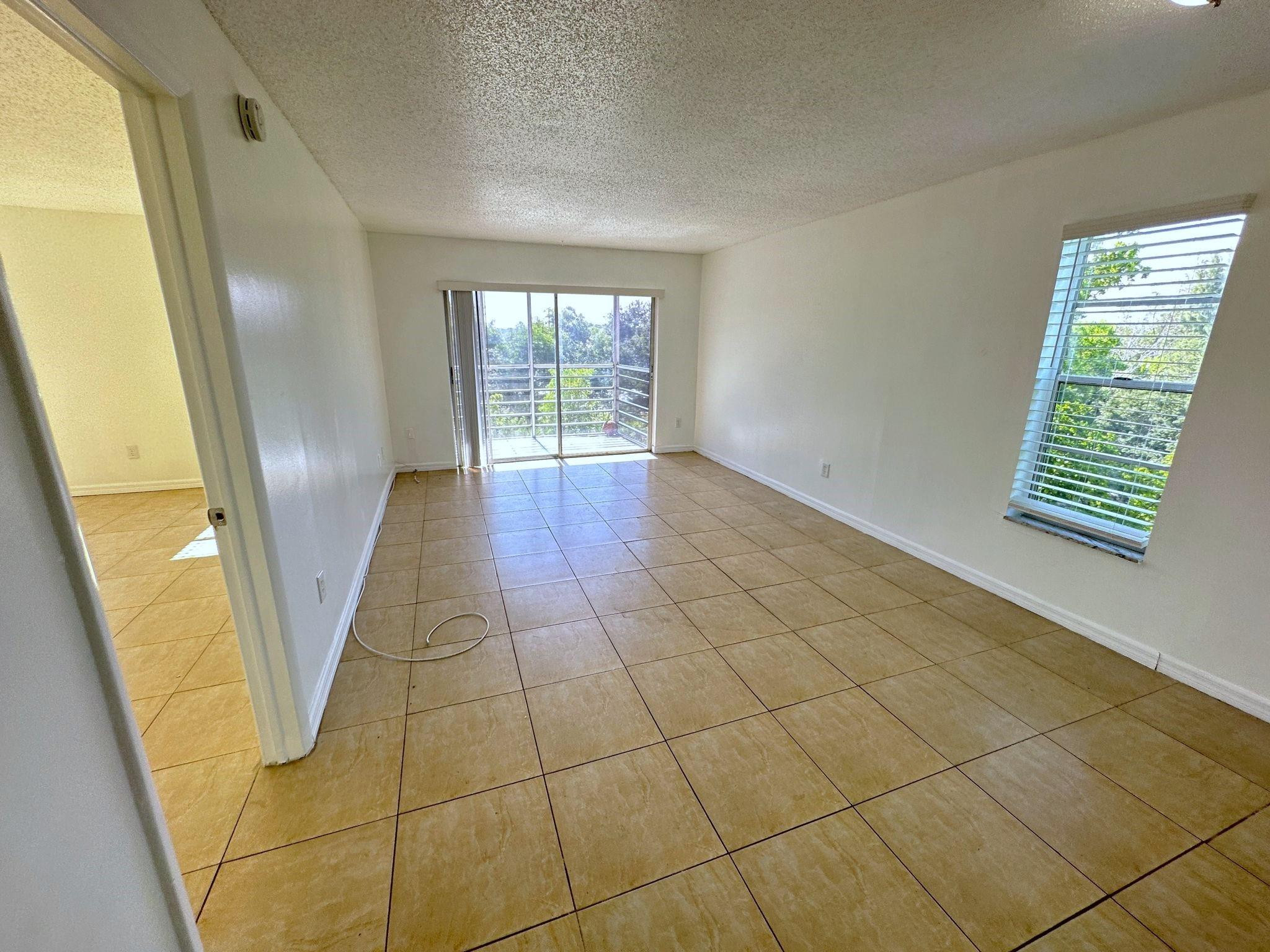 En Renta 2800 NW 56TH Avenue E407, Lauderhill, FL 33313, Lauderhill, FL 33313
