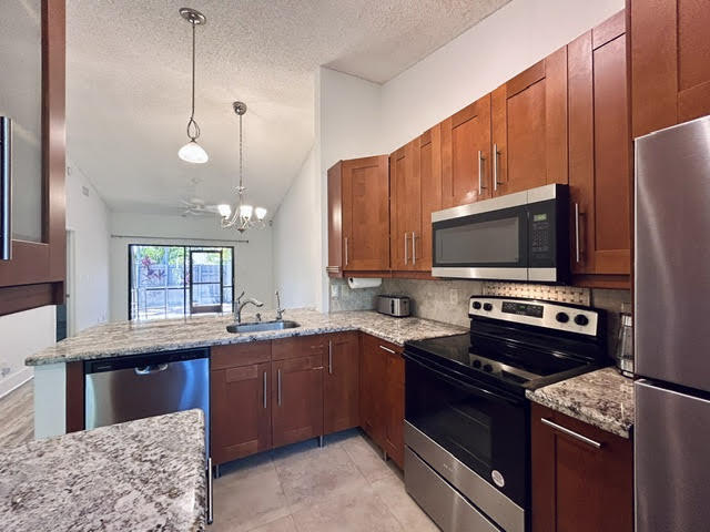En Renta 3054 S OAKLAND FOREST Drive 2206, Oakland Park, FL 33309, Oakland Park, FL 33309