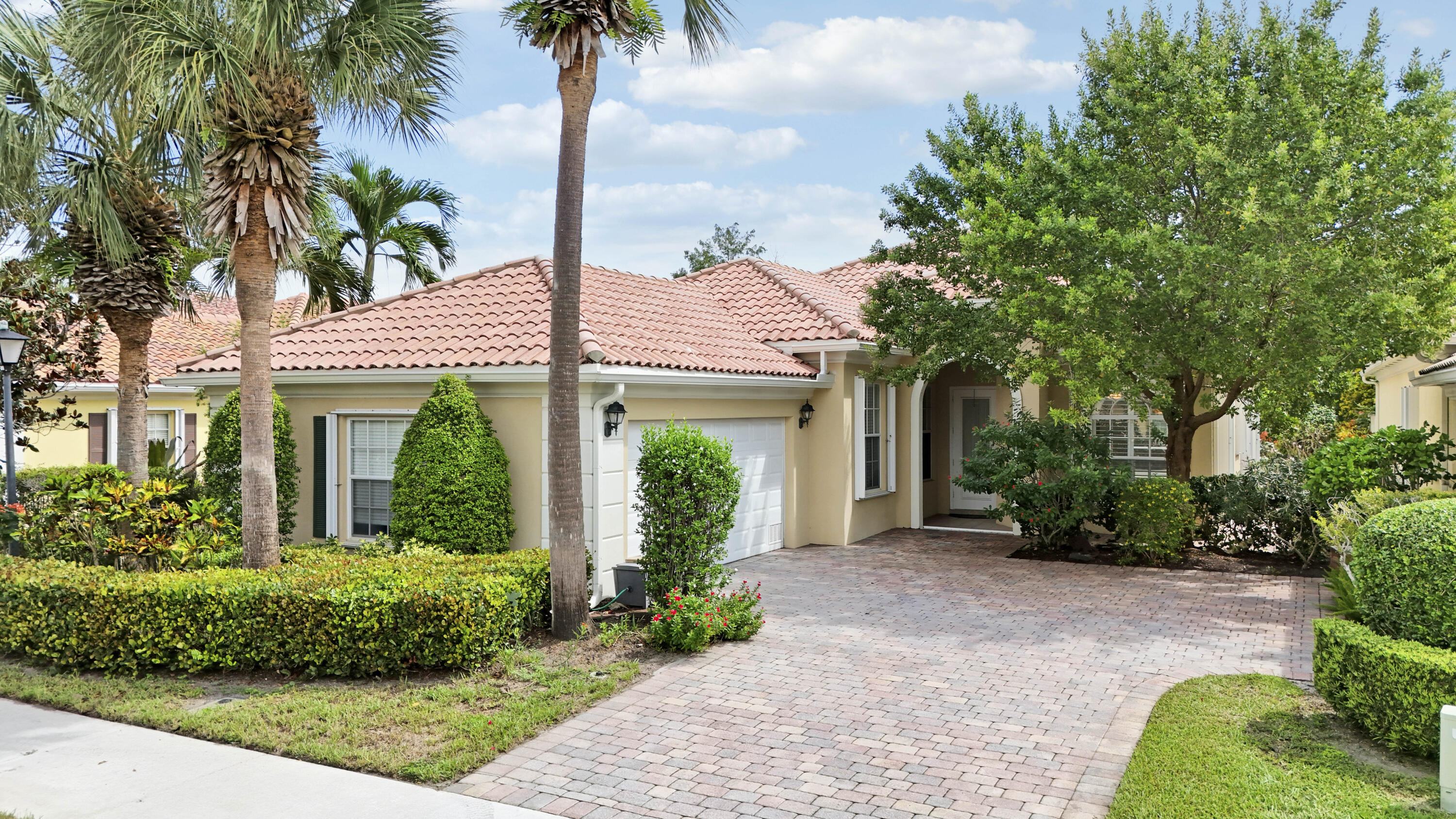 En Venta 4718 Dovehill Drive, Palm Beach Gardens, FL 33418, Palm Beach Gardens, FL 33418