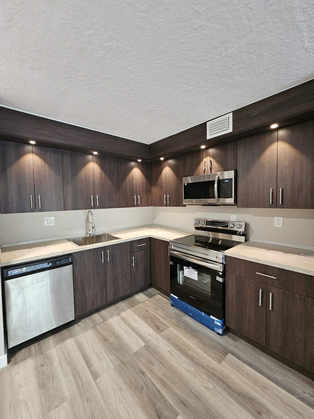 En Venta 1850 N CONGRESS Avenue 305, West Palm Beach, FL 33401, West Palm Beach, FL 33401