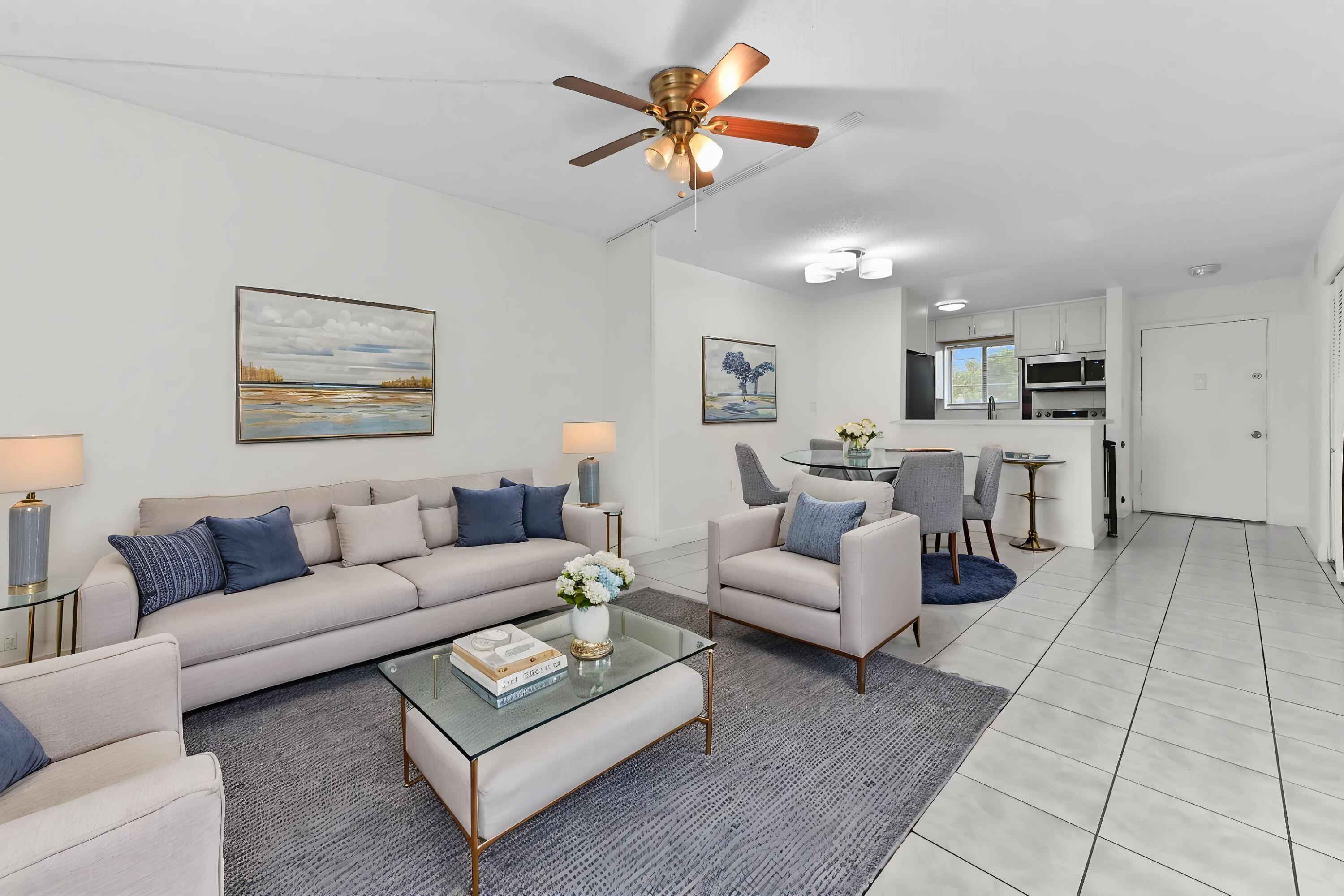 En Venta 6034 Forest Hill Boulevard 107, West Palm Beach, FL 33415, West Palm Beach, FL 33415