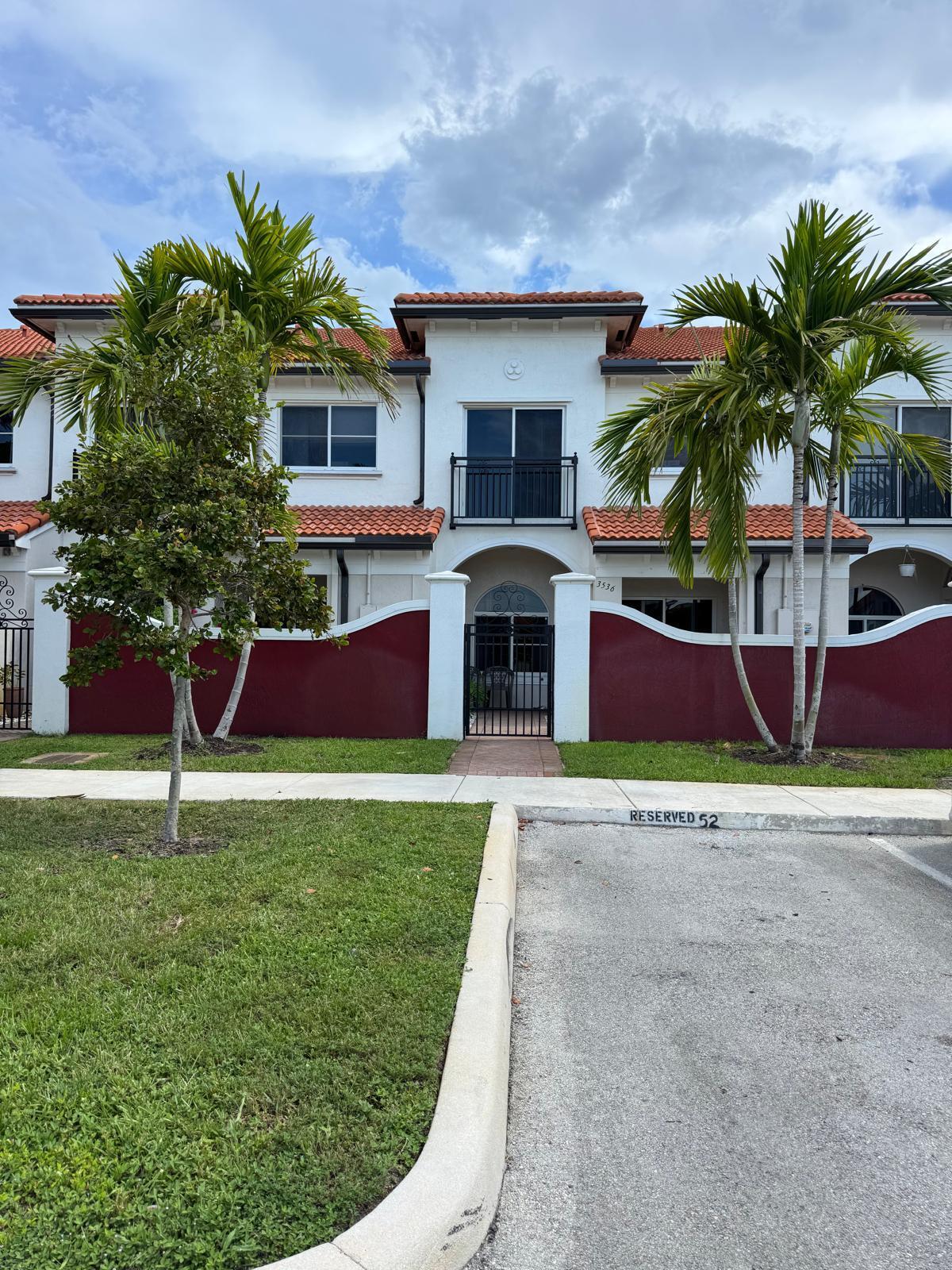En Venta 3536 NW 29TH Place 3536, Lauderdale Lakes, FL 33311, Lauderdale Lakes, FL 33311