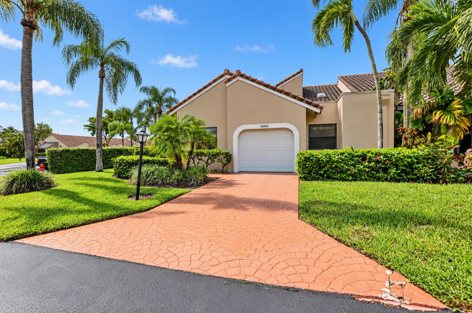 En Venta 22650 MERIDIANA Drive, Boca Raton, FL 33433, Boca Raton, FL 33433