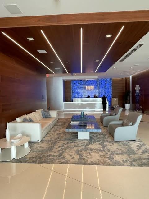 En Venta 330 Sunny Isles Boulevard 803, Sunny Isles Beach, FL 33160, Sunny Isles Beach, FL 33160