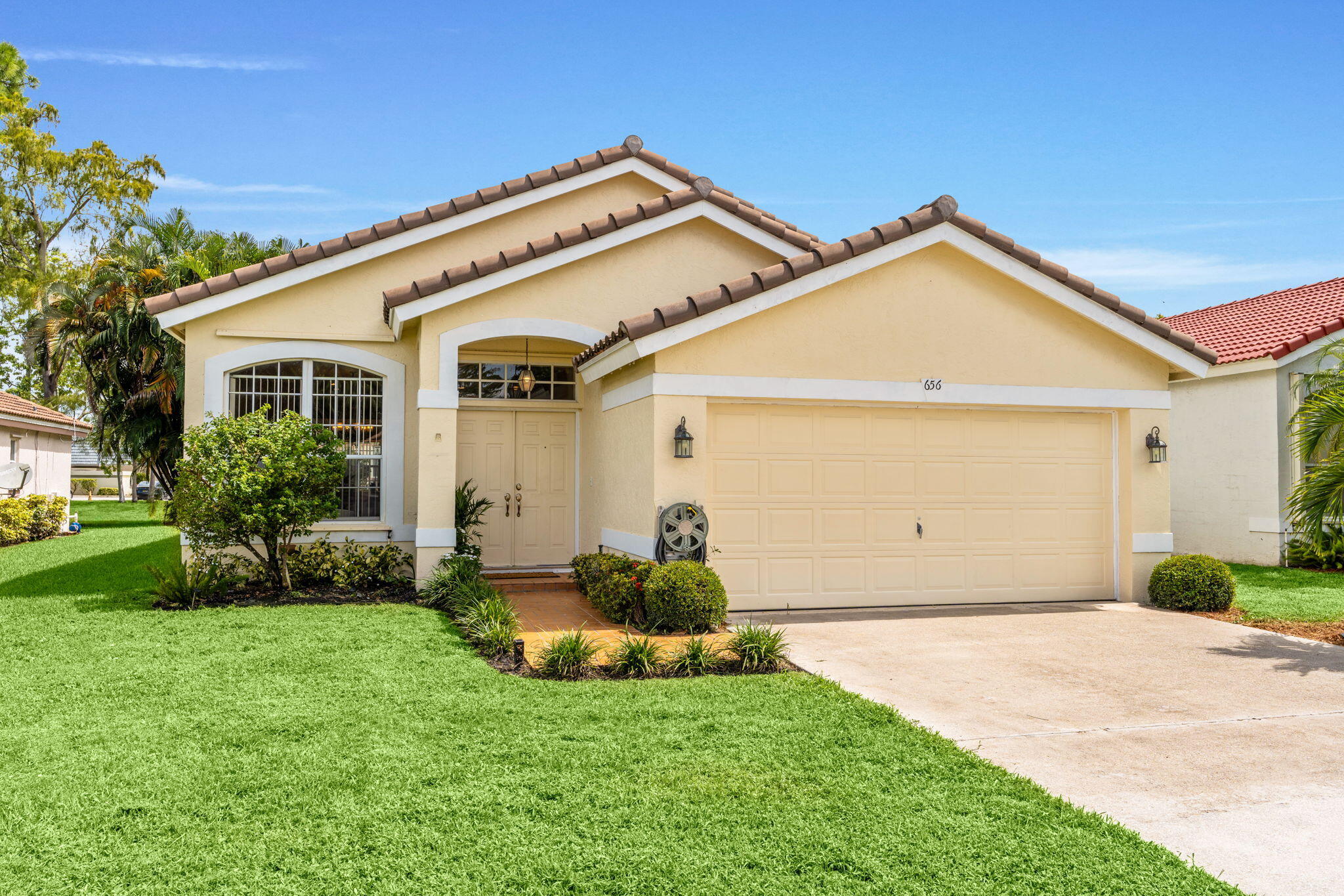 En Venta 656 LAKE WELLINGTON Drive, Wellington, FL 33414, Wellington, FL 33414