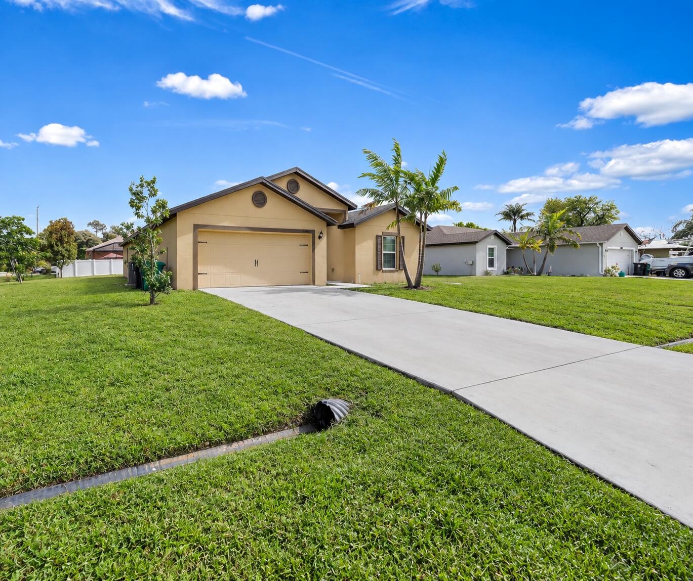 En Venta 1597 SW LEISURE Lane, Port St. Lucie, FL 34953, Port St. Lucie, FL 34953