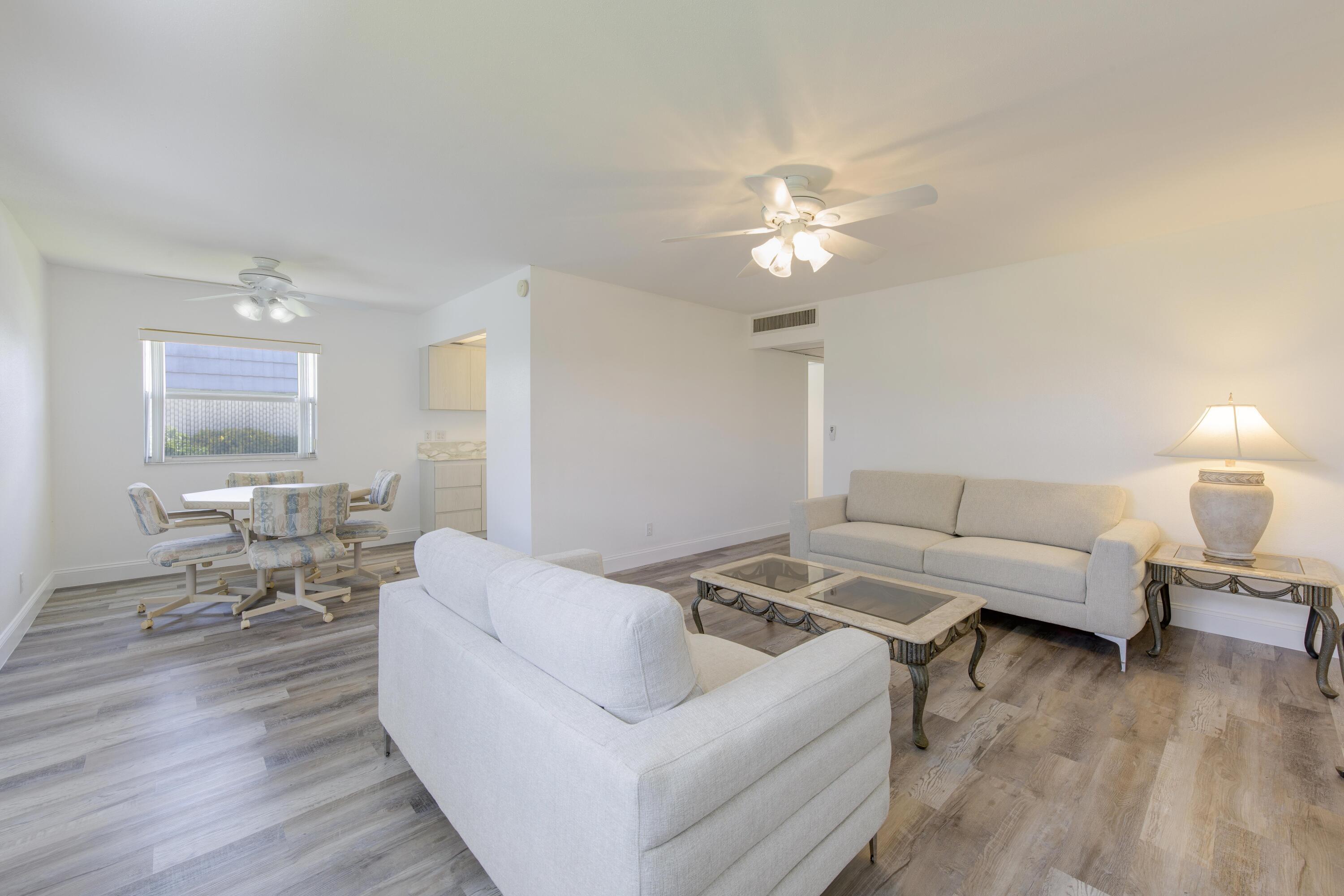 En Venta 189 Valencia H, Delray Beach, FL 33446, Delray Beach, FL 33446