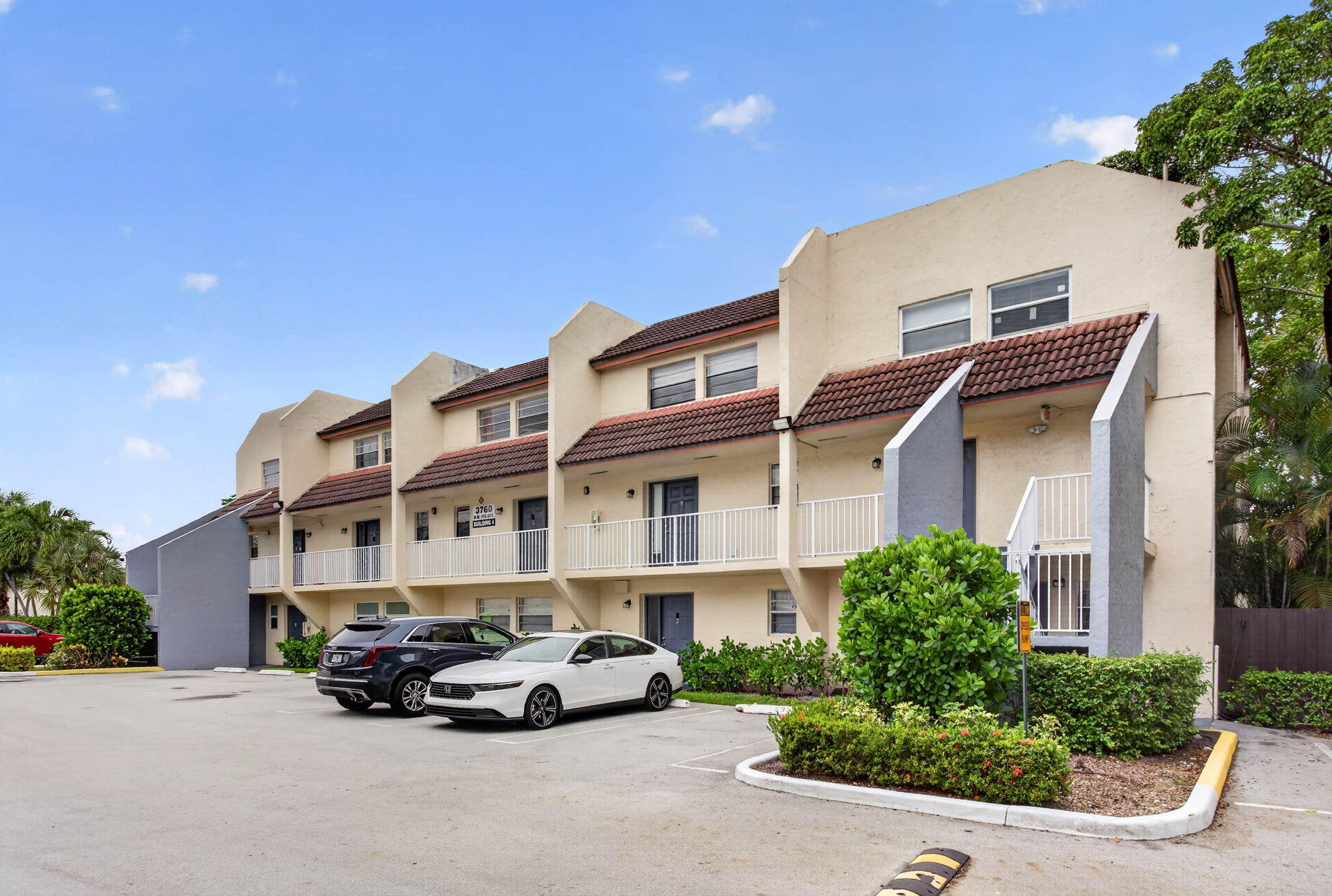 En Venta 3760 NW 115TH Avenue 1-4, Coral Springs, FL 33065, Coral Springs, FL 33065