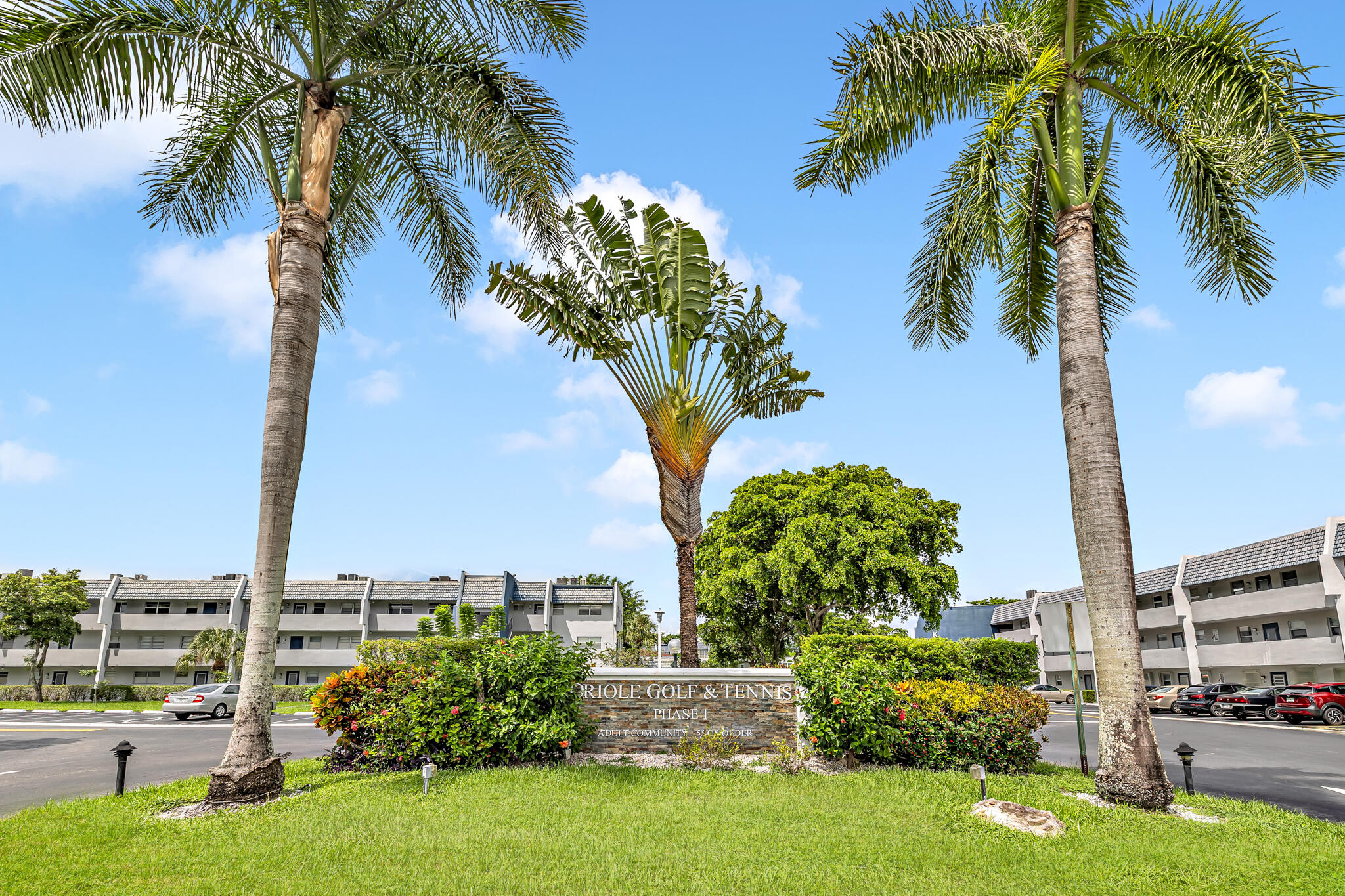 En Venta 7797 GOLF CIR Drive J 110, Margate, FL 33063, Margate, FL 33063