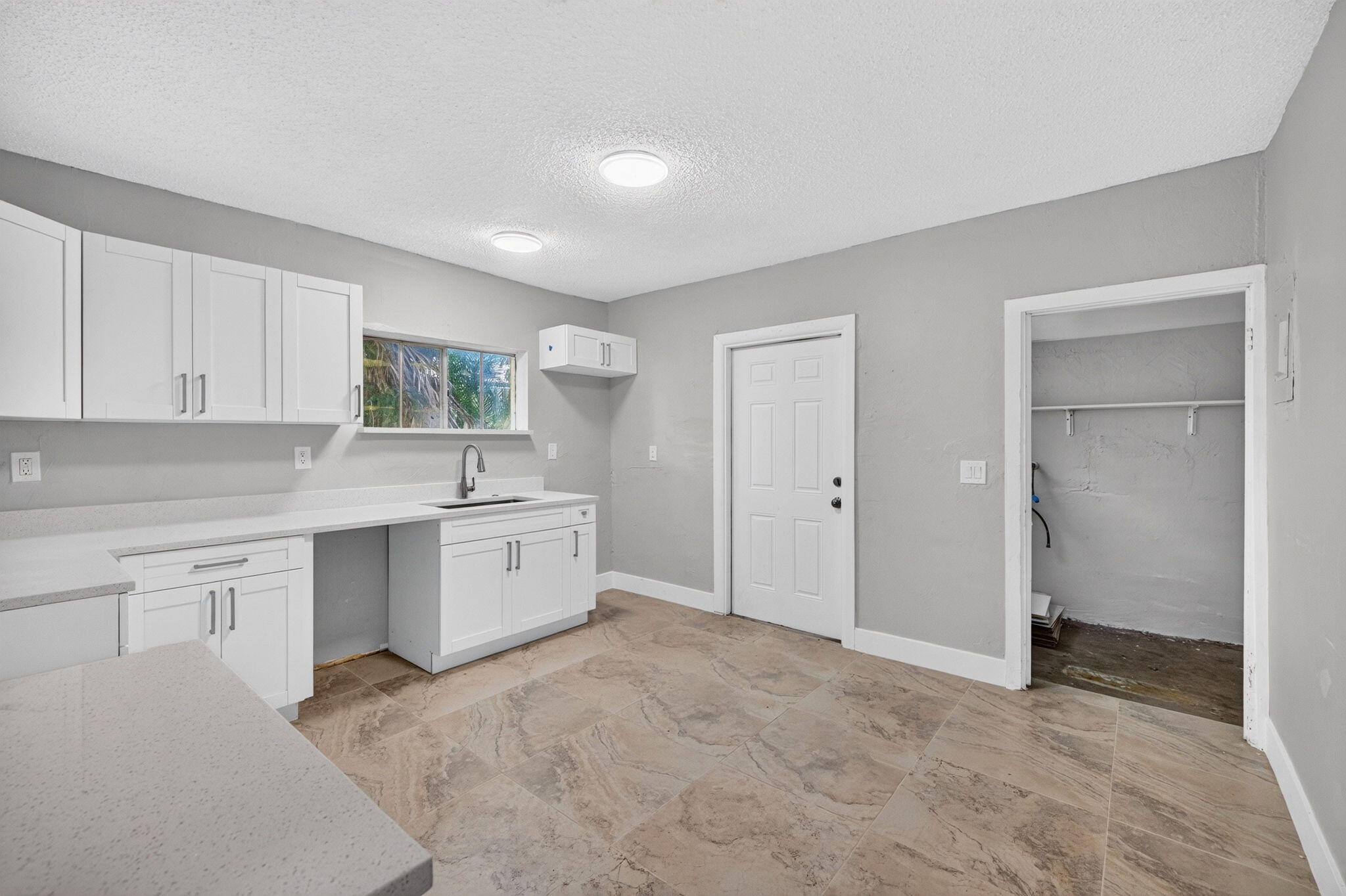 En Venta 2731 NW 6TH Court, Fort Lauderdale, FL 33311, Fort Lauderdale, FL 33311