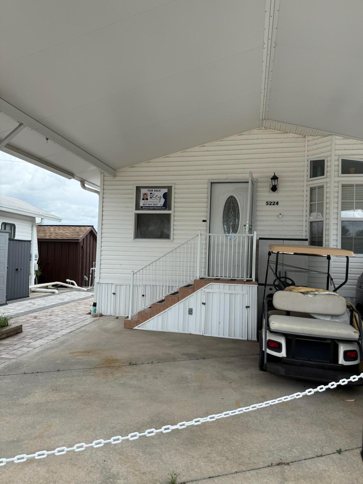 Storage areas with sleds under unit