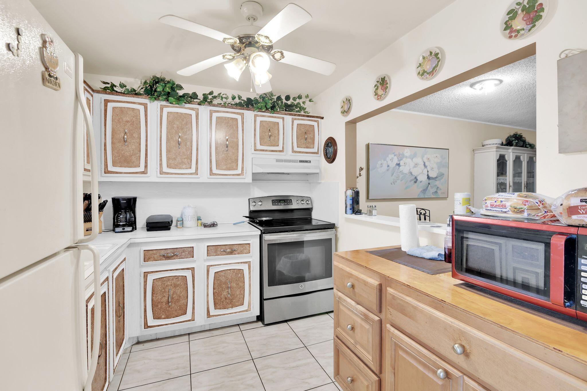 En Renta 711 LORI Drive 204, Palm Springs, FL 33461, Palm Springs, FL 33461