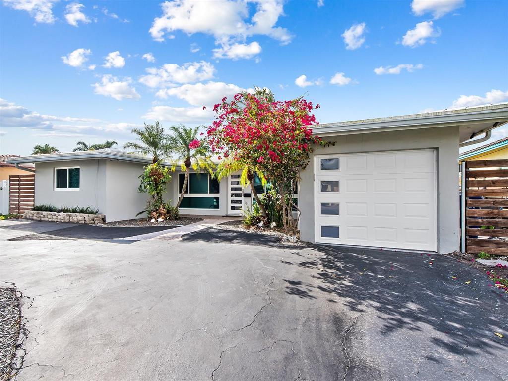 En Venta 300 SE 10TH Street, Pompano Beach, FL 33060, Pompano Beach, FL 33060