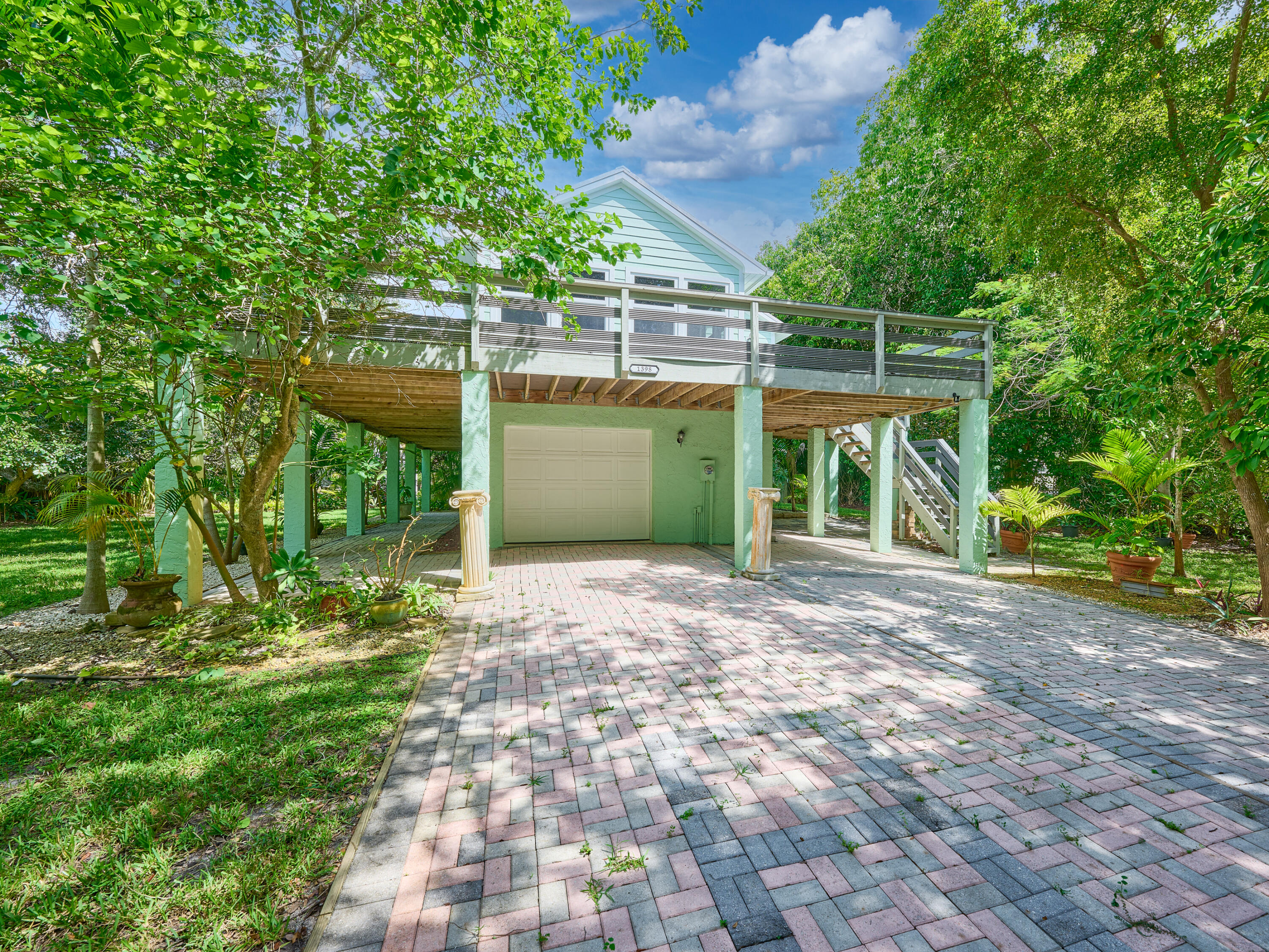 En Venta 1398 SW PALM CITY Road, Stuart, FL 34994, Stuart, FL 34994