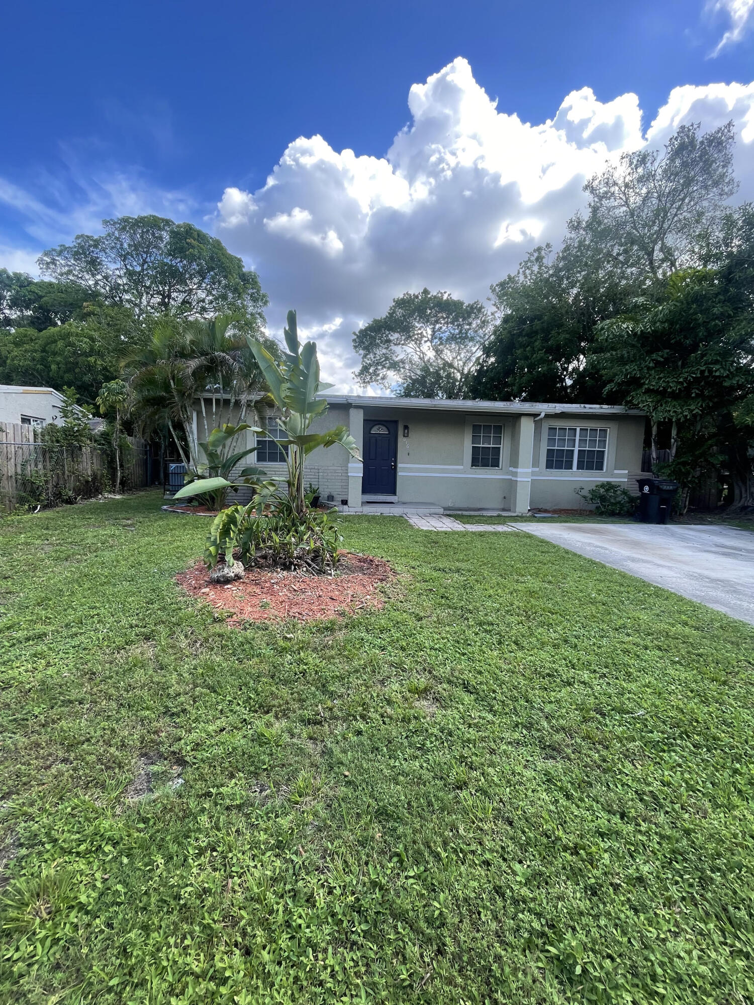 En Renta 1036 NW 11TH Place, Fort Lauderdale, FL 33311, Fort Lauderdale, FL 33311