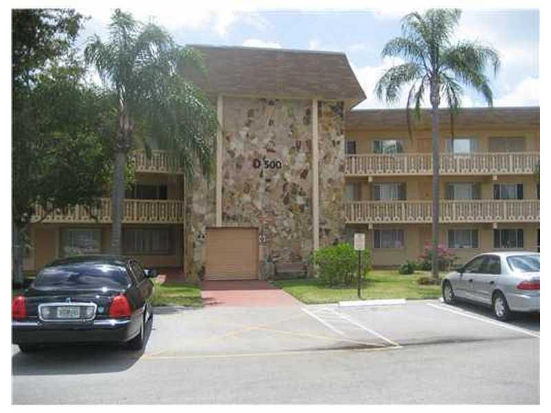 En Renta 500 VILLAGE GREEN Circle W 107, Palm Springs, FL 33461, Palm Springs, FL 33461