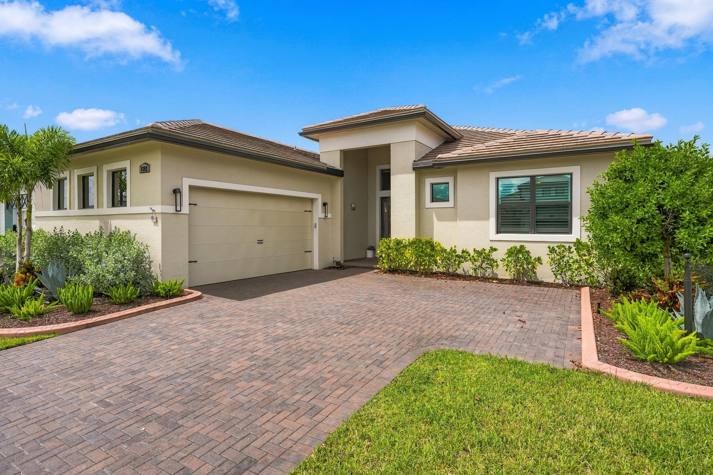 En Venta 8252 SW NORCIA Way, Port St. Lucie, FL 34987, Port St. Lucie, FL 34987