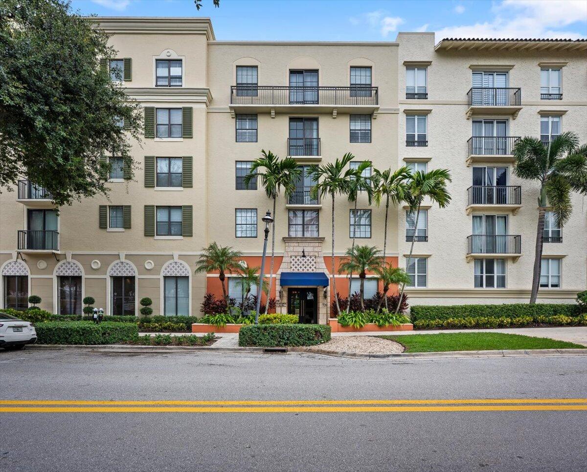 En Venta 720 S Sapodilla Avenue 204, West Palm Beach, FL 33401, West Palm Beach, FL 33401