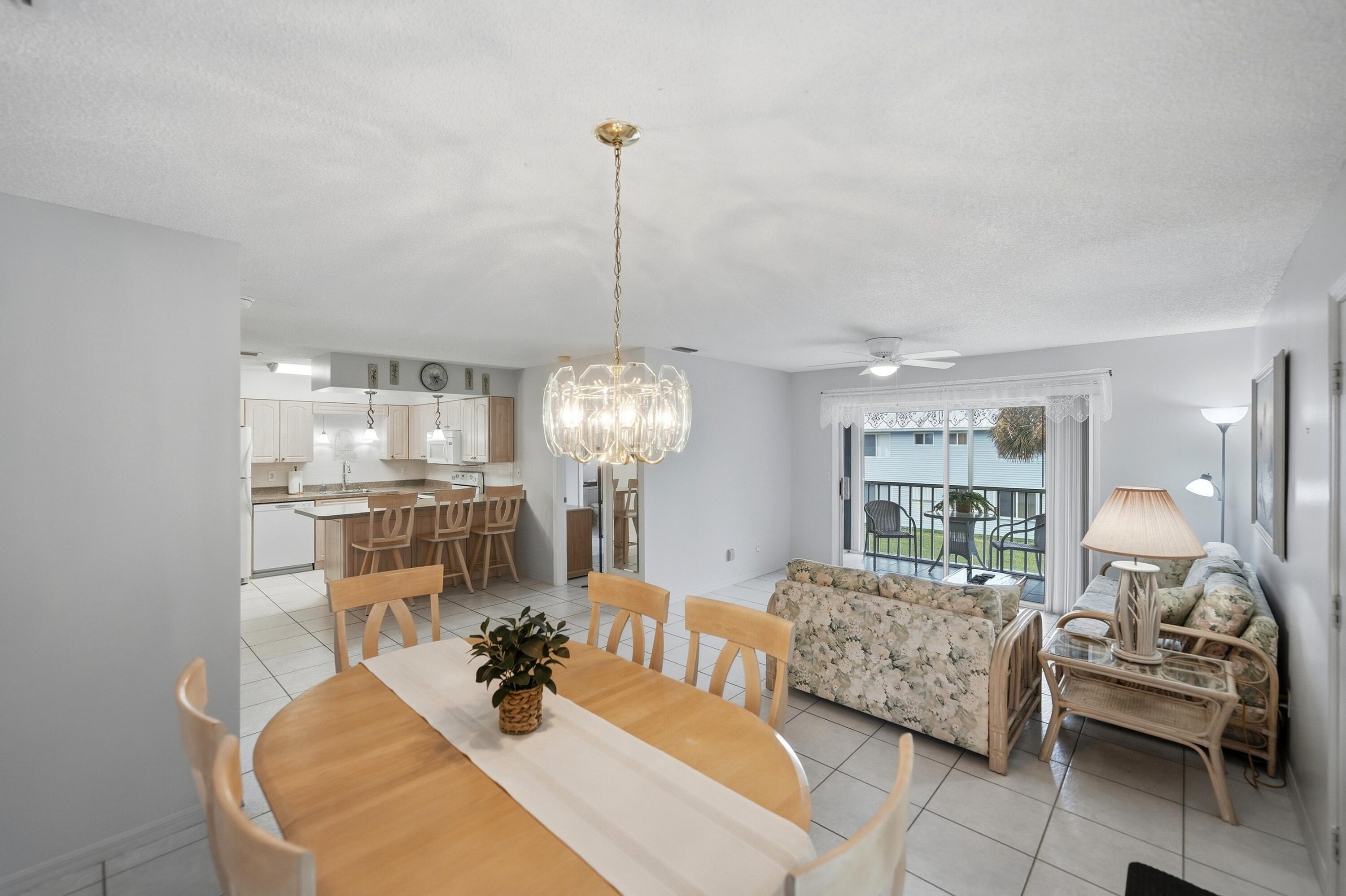En Venta 105 SE Village Drive, Port St. Lucie, FL 34952, Port St. Lucie, FL 34952