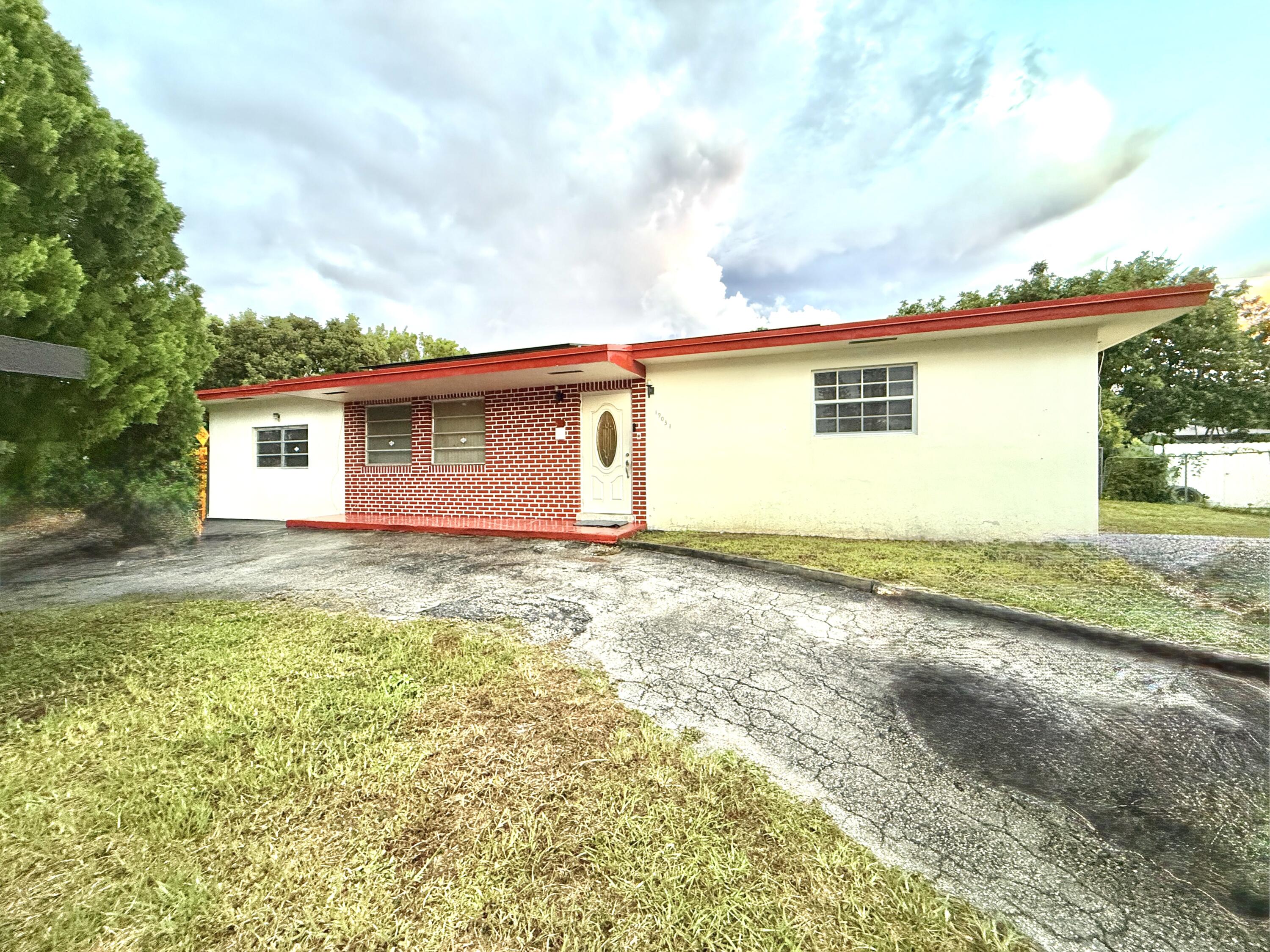 En Venta 19031 NW 12TH Avenue, Miami Gardens, FL 33169, Miami Gardens, FL 33169
