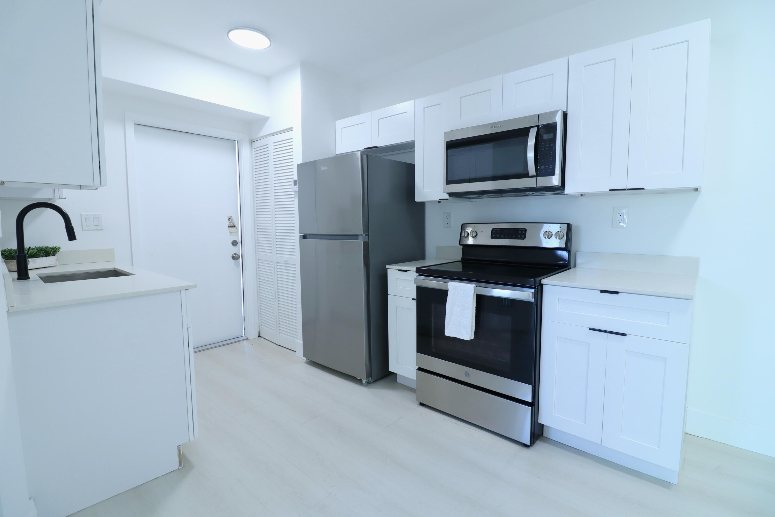 En Renta 1814 NW 2nd Court 3, Miami, FL 33136, Miami, FL 33136