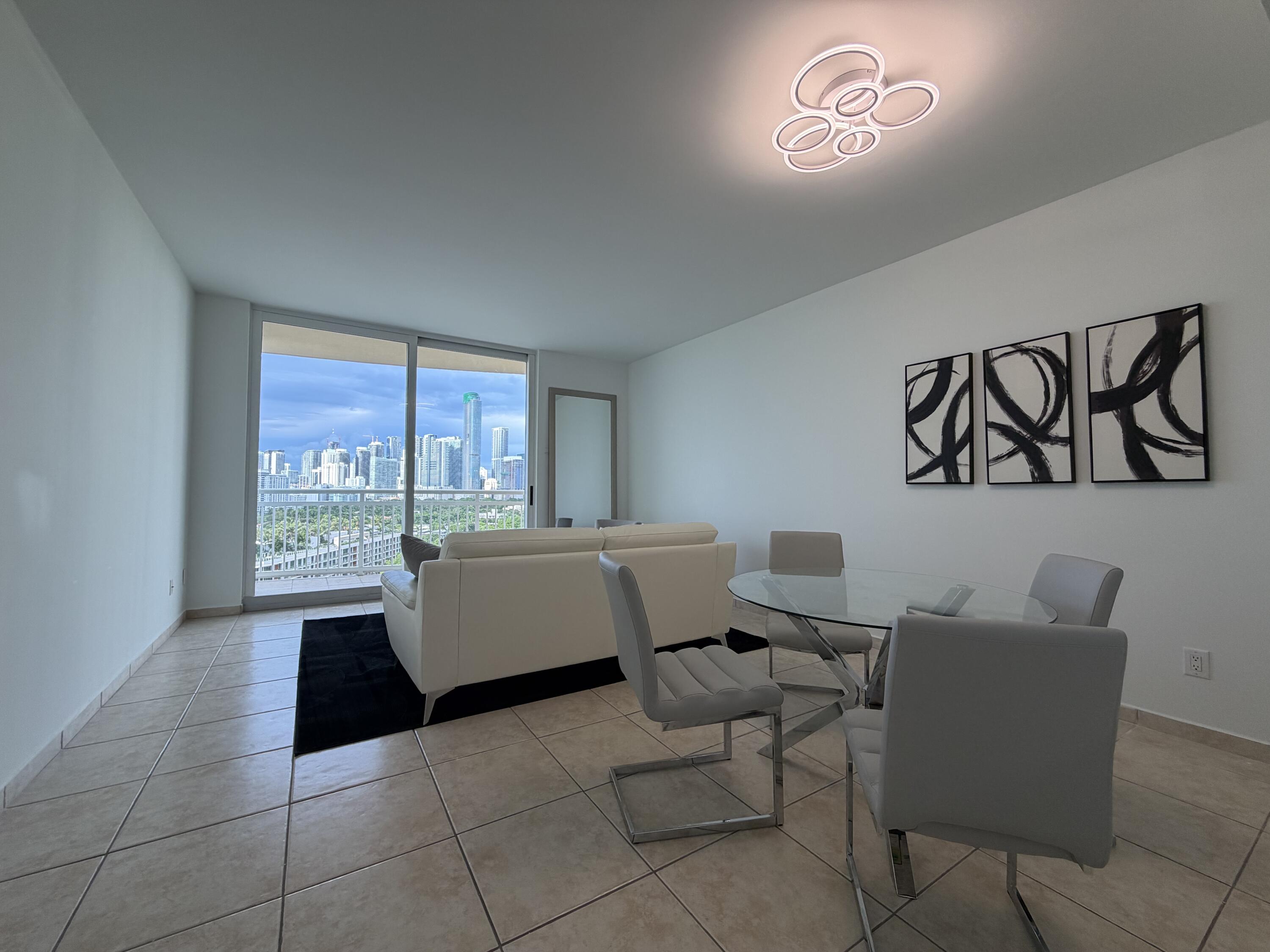 En Renta 2475 Brickell Avenue 1705, Miami, FL 33129, Miami, FL 33129