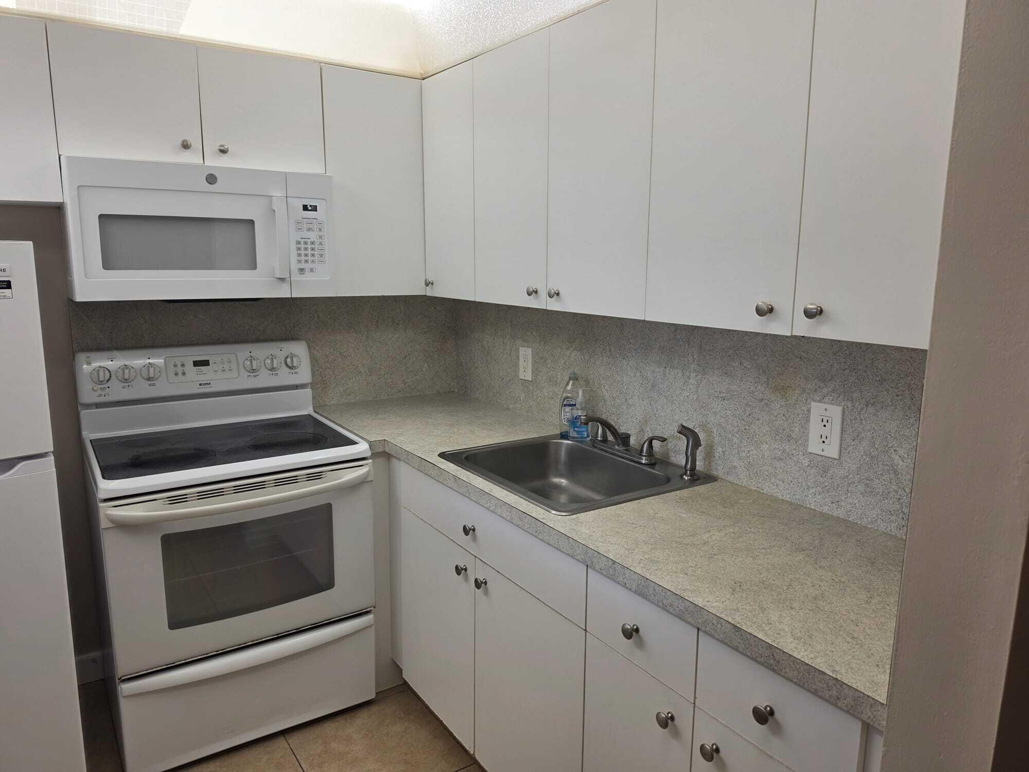 En Renta 169 NEWPORT K 169, Deerfield Beach, FL 33442, Deerfield Beach, FL 33442