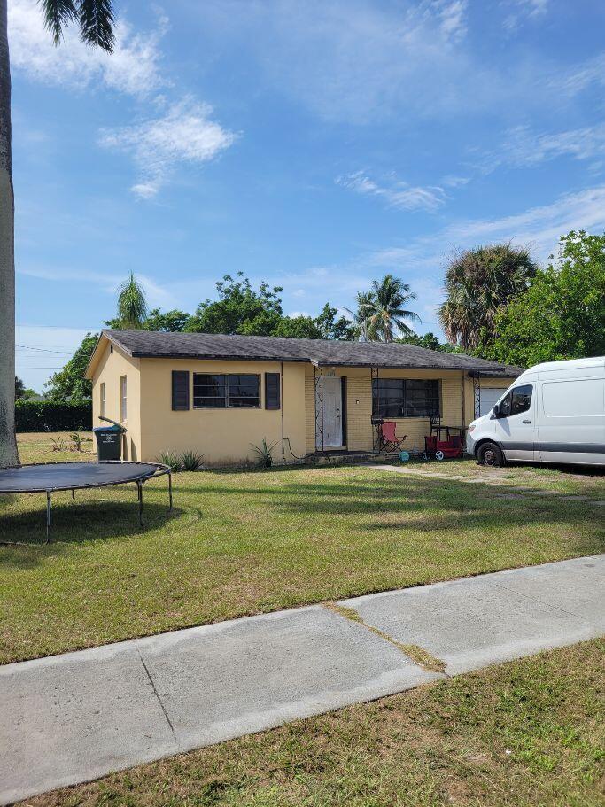 En Venta 730 W ILEX Drive, Lake Park, FL 33403, Lake Park, FL 33403
