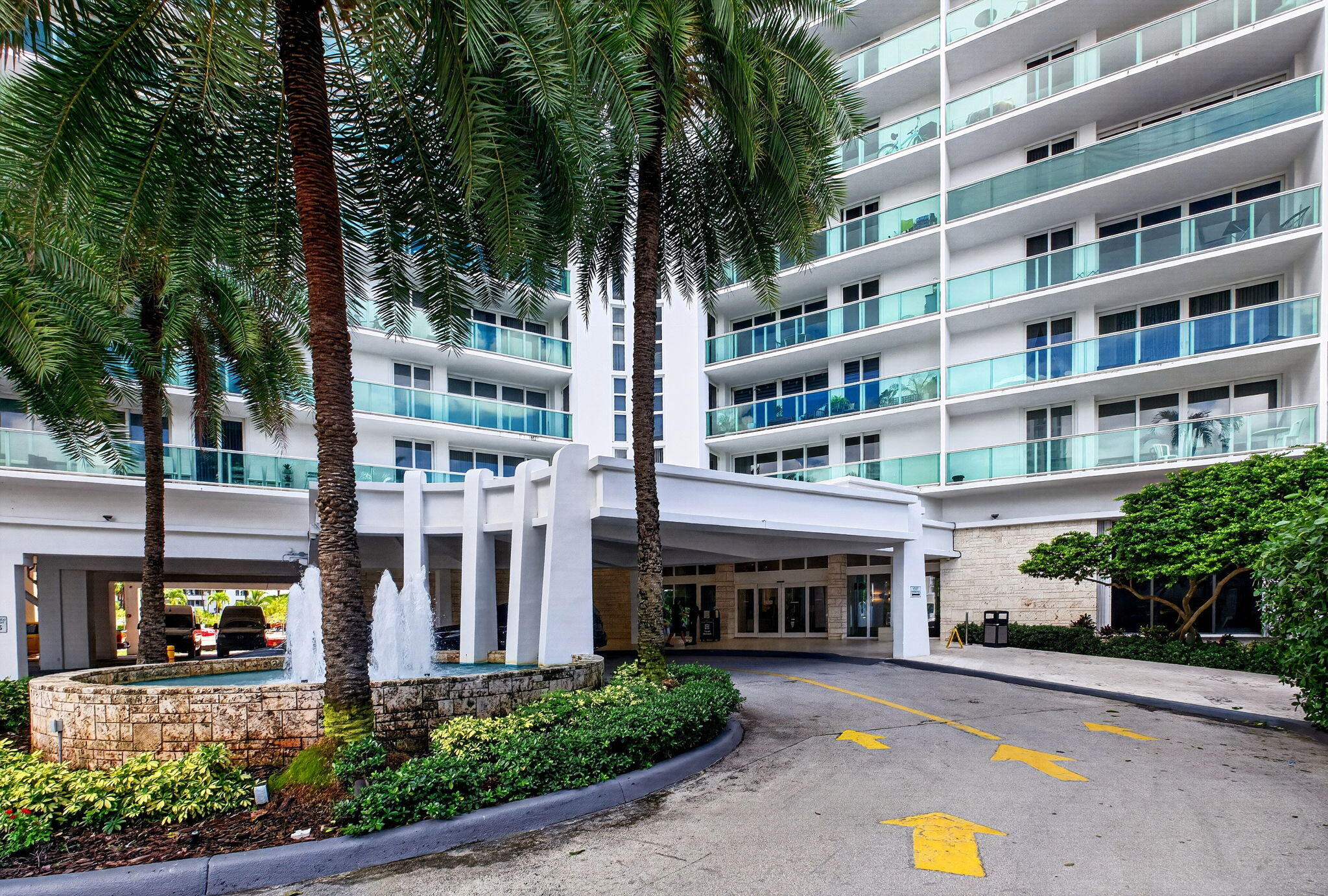 En Venta 100 BAYVIEW Drive 620, Sunny Isles Beach, FL 33160, Sunny Isles Beach, FL 33160
