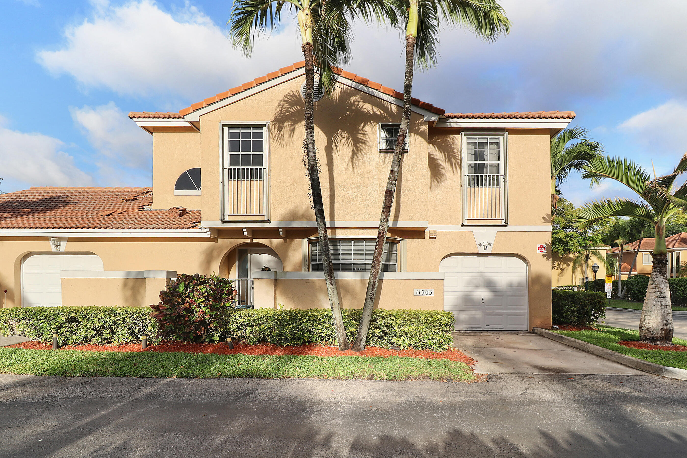 En Renta 11303 LAKEVIEW Drive 8-M, Coral Springs, FL 33071, Coral Springs, FL 33071