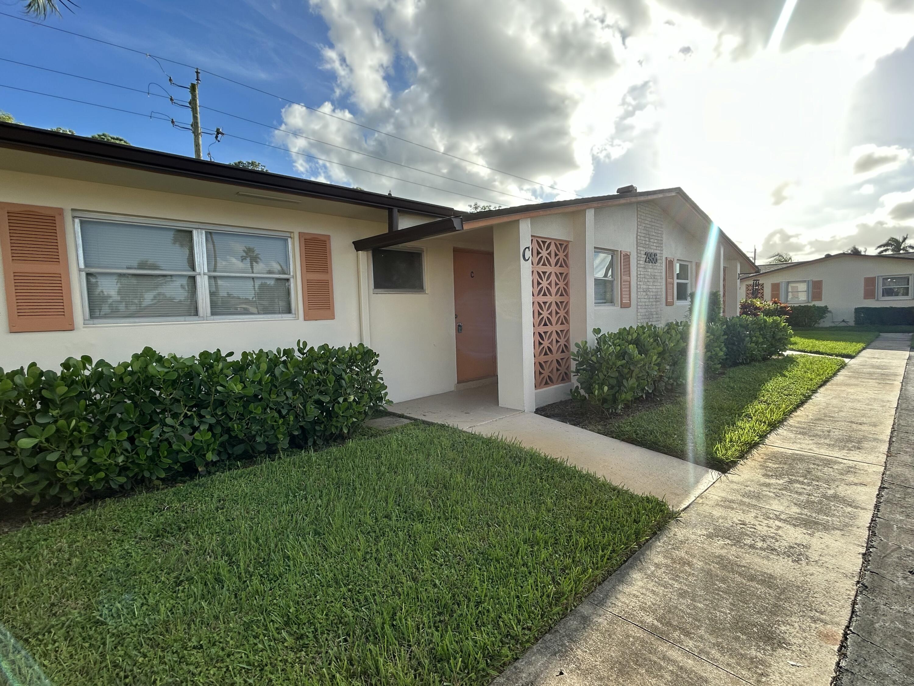 En Venta 2956 Crosley Drive E C, West Palm Beach, FL 33415, West Palm Beach, FL 33415