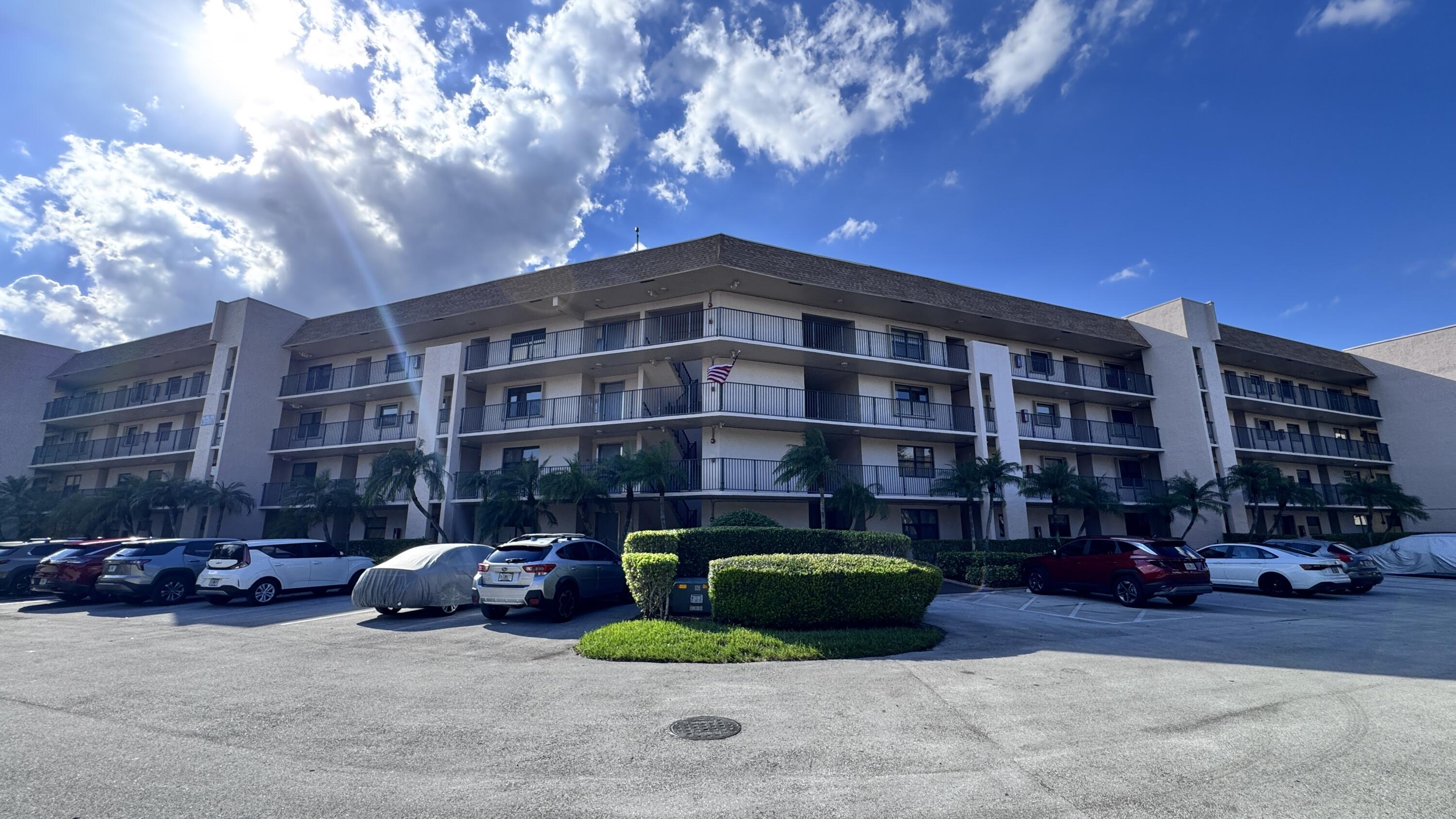 En Venta 10207 Sunrise Lakes Boulevard 407, Sunrise, FL 33322, Sunrise, FL 33322