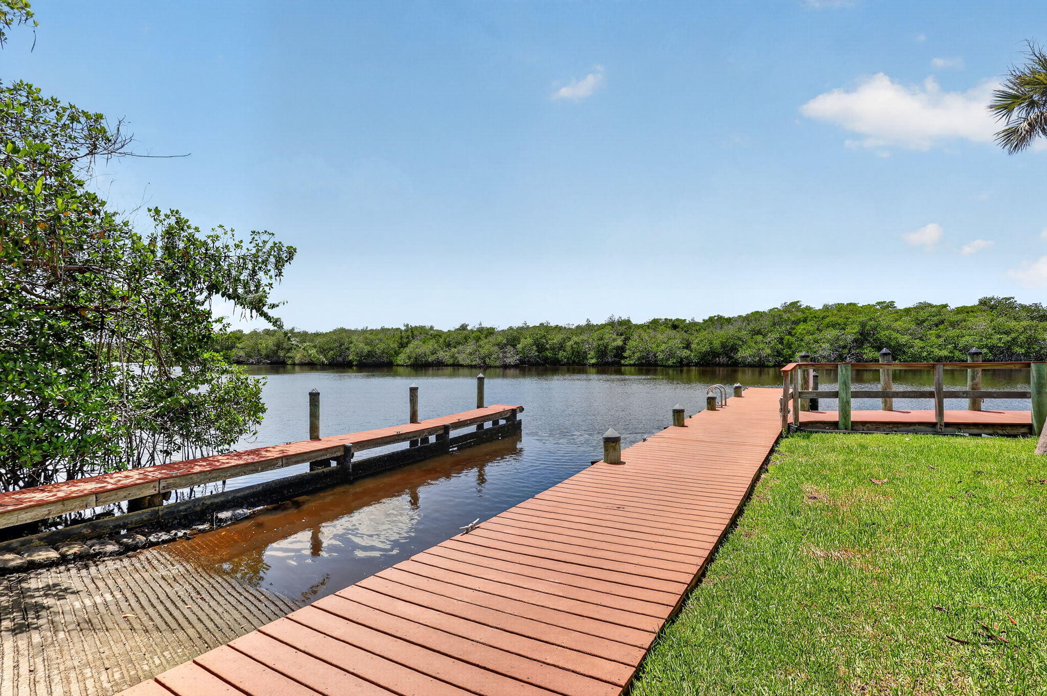 En Venta 270 SW SOUTH RIVER Drive 204, Stuart, FL 34997, Stuart, FL 34997