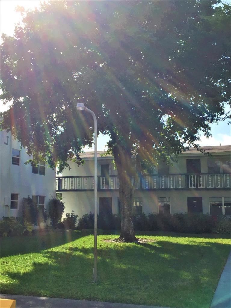 En Renta 237 Sheffield J, West Palm Beach, FL 33417, West Palm Beach, FL 33417
