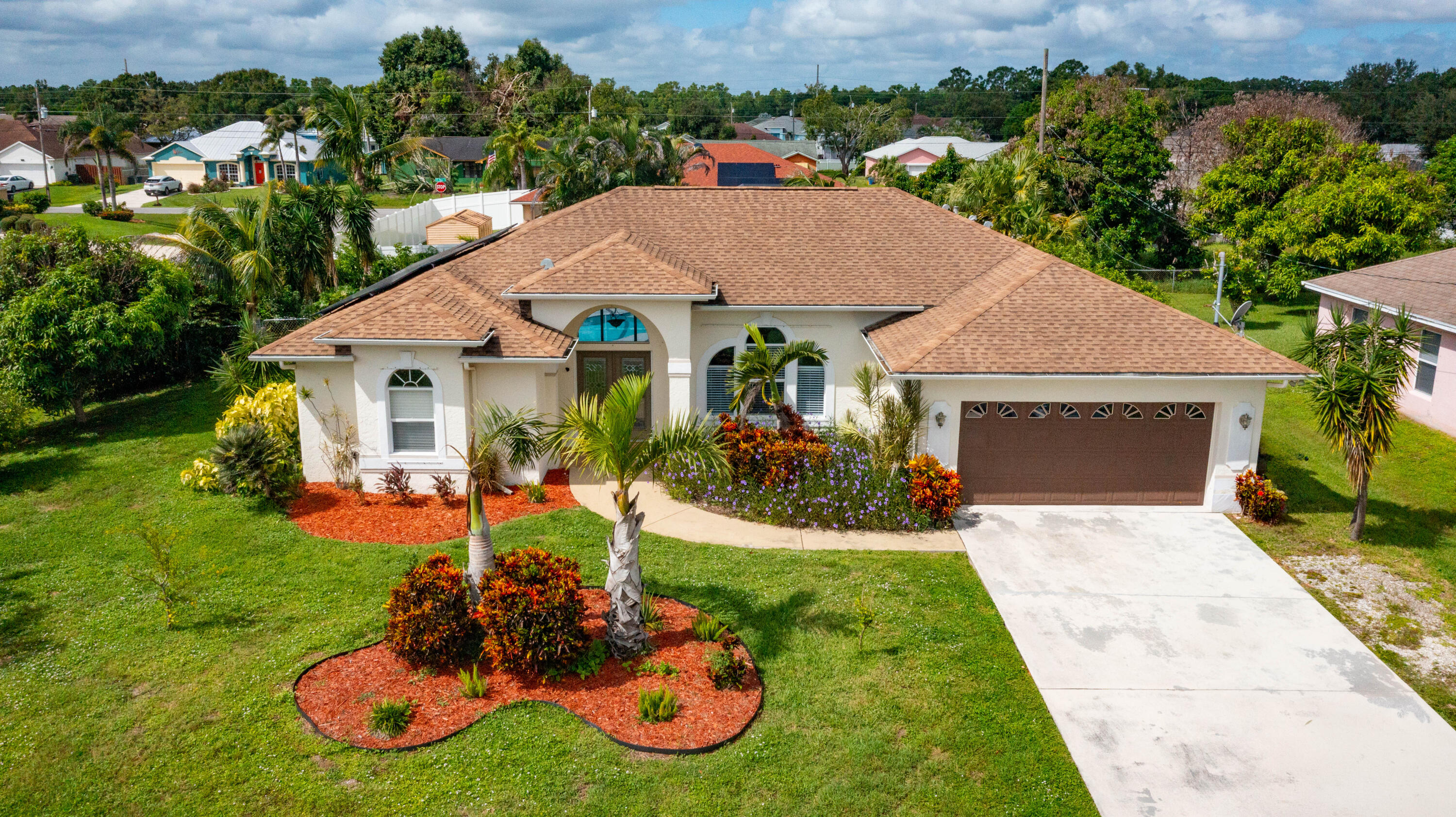 En Venta 3210 SE OTIS Lane, Port St. Lucie, FL 34984, Port St. Lucie, FL 34984